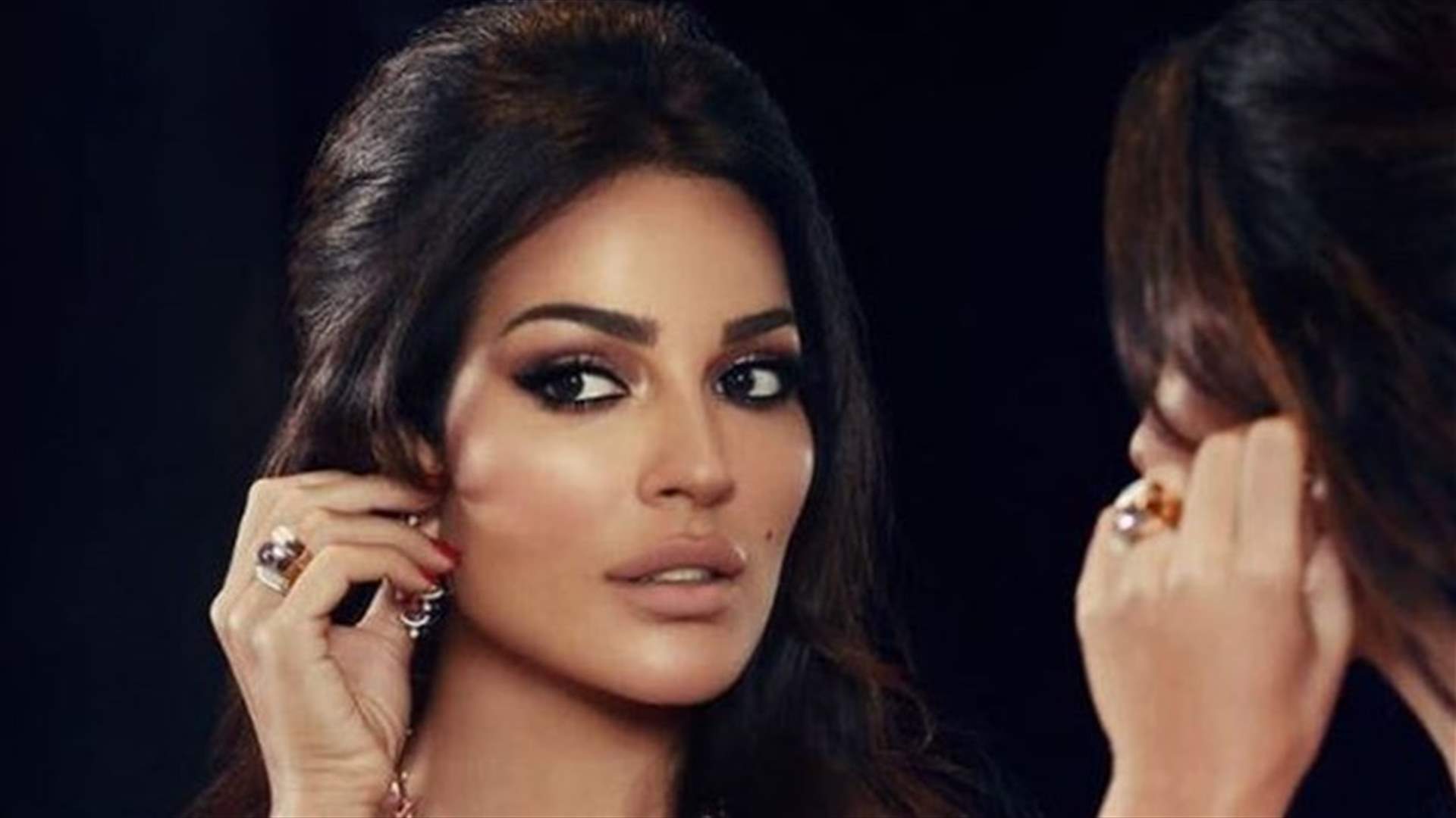 بالصور: نادين نسيب نجيم كما لم تشاهدوها سابقاً... "باربي" سمراء