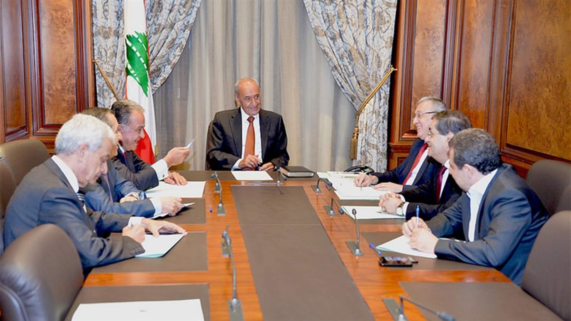 بري ترأس اجتماعا لهيئة مكتب المجلس...مكاري: جلسة في 17 الحالي لانتخاب أمين السر والمفوضين واعضاء اللجان