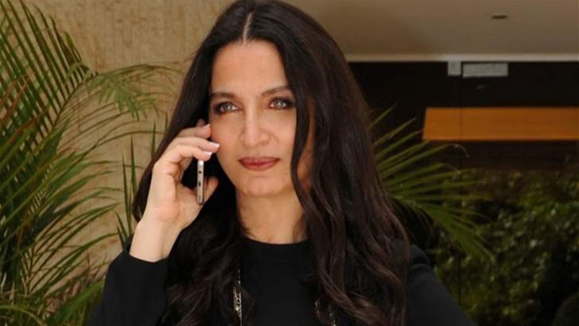 ما صحة ما حصل بين ميريام سكاف ونايلة معوض على متن الطائرة؟