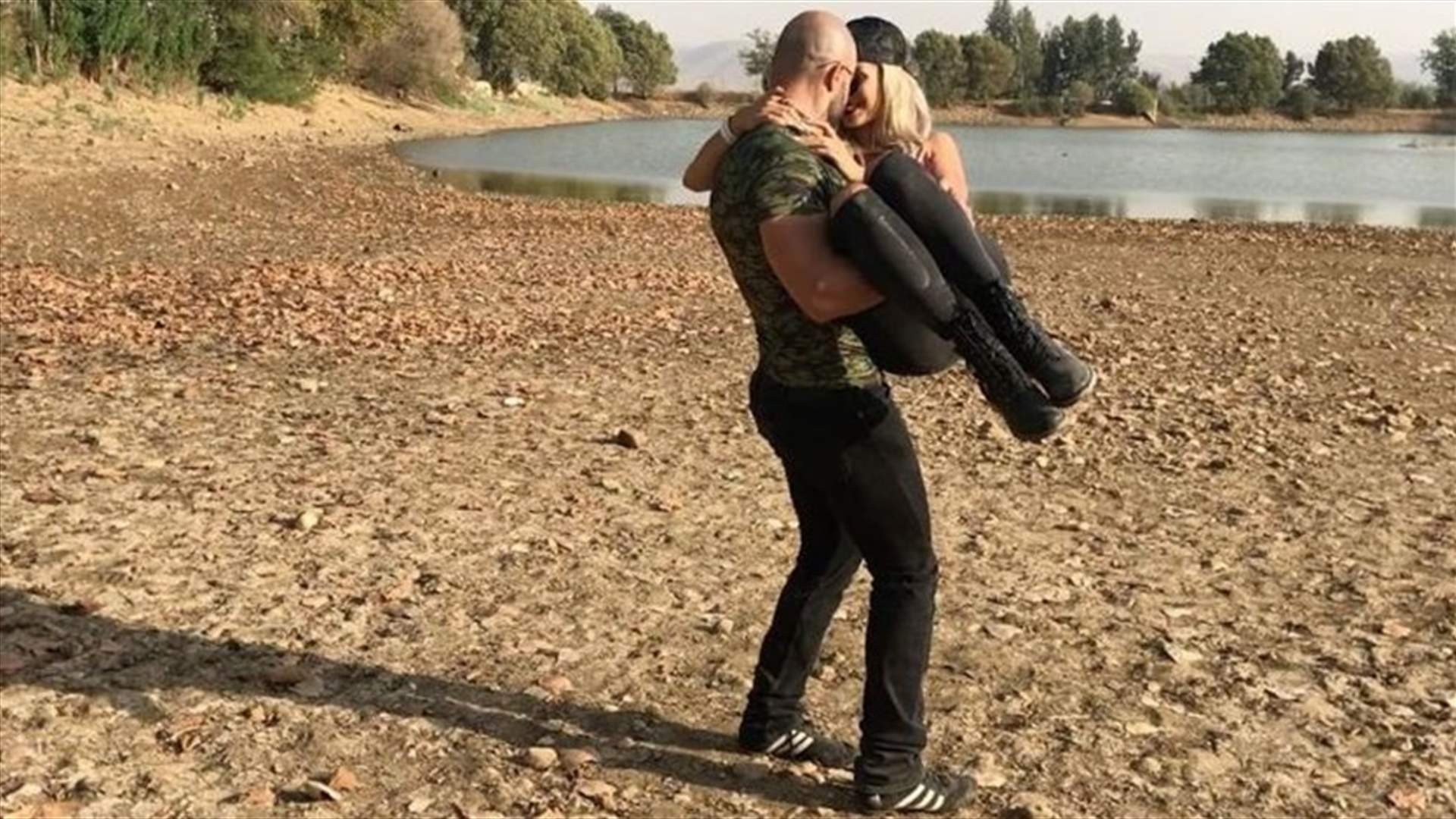 صورة جديدة تجمع مايا نعمة بحبيبها بعد طلاقها.. والملابس متطابقة!