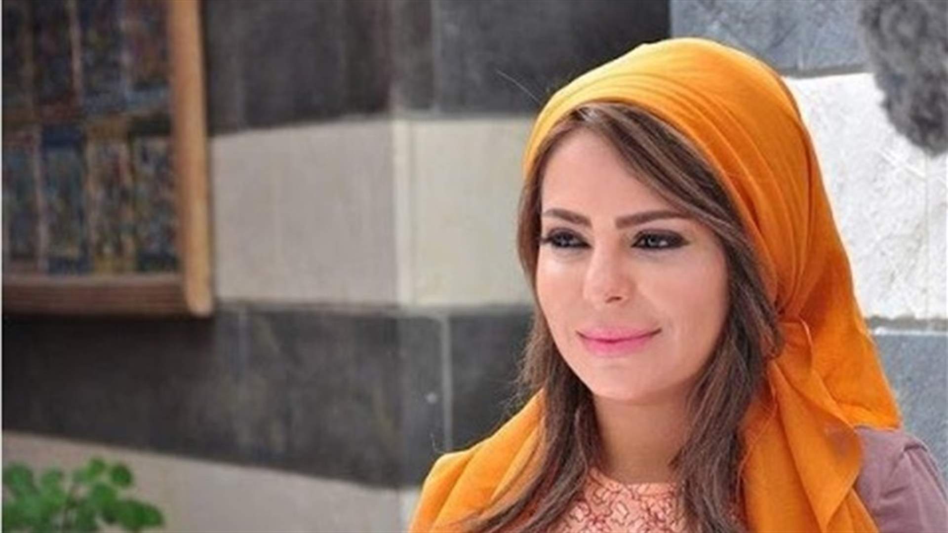 &quot;لطفية&quot; نجمة باب الحارة مُتهمة بالتعرّي.. إليكم الحقيقية
