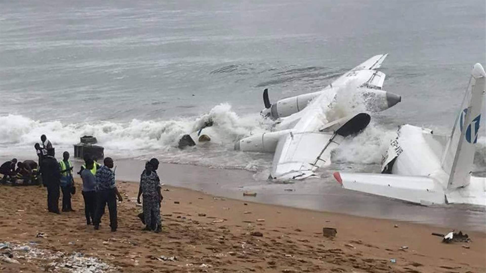 [PHOTOS] At least four dead in plane crash in Ivory Coast