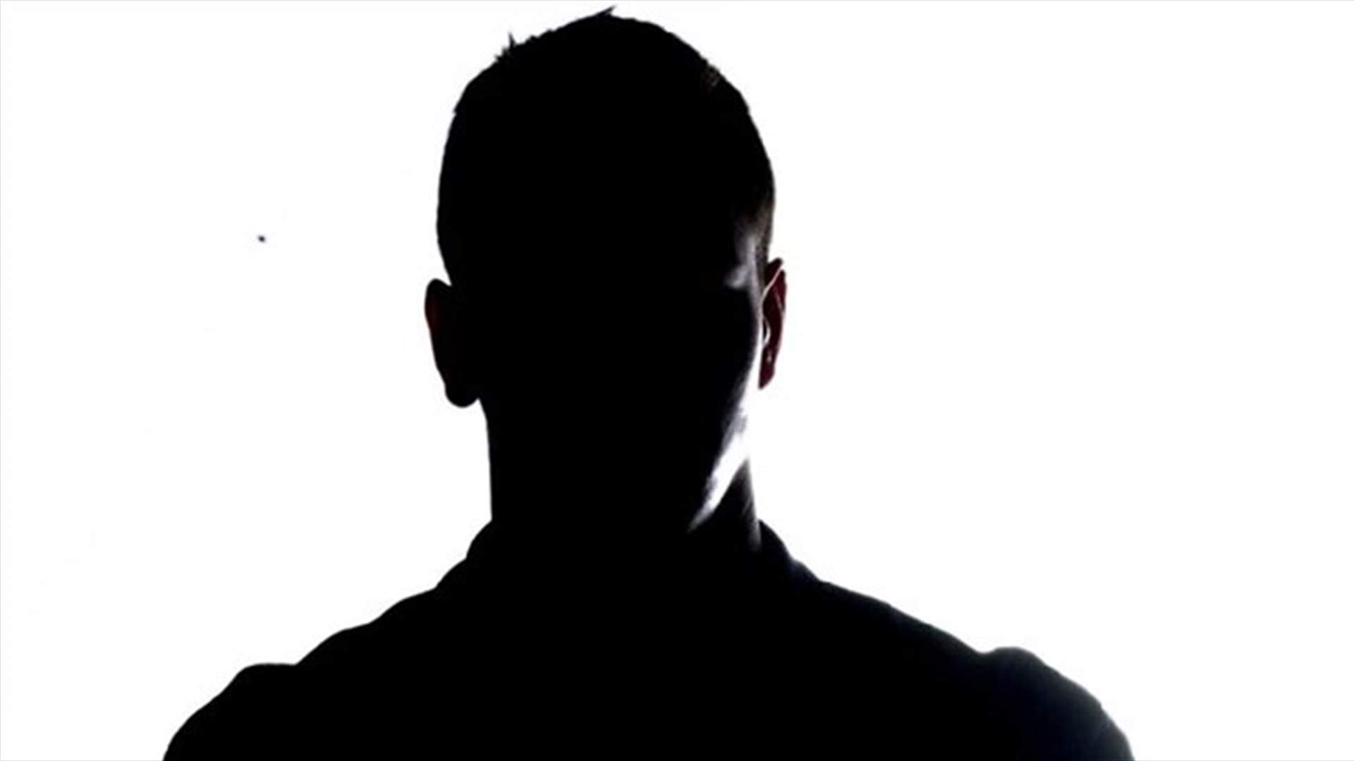 نجم عربي ترك والدته في مأوى العجزة؟