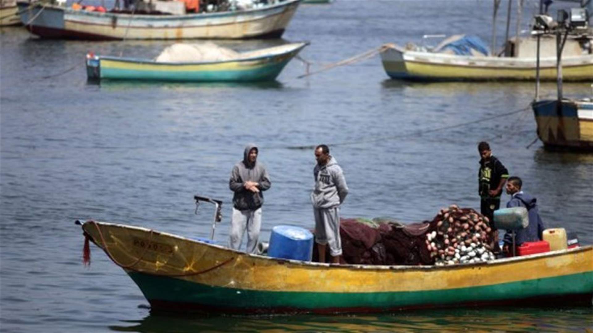 إسرائيل توسع المنطقة المسموح فيها بصيد الاسماك في غزة