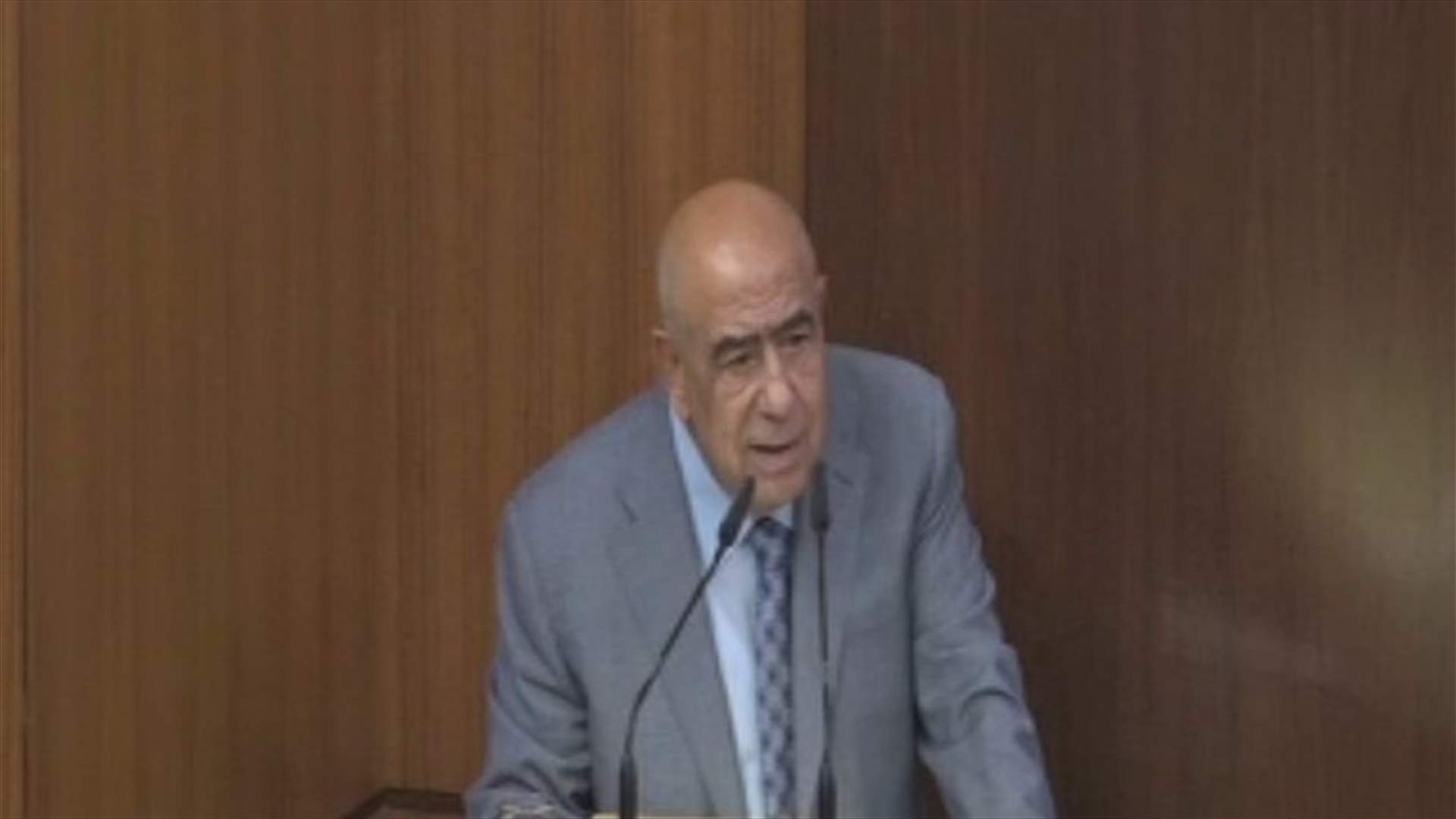 فتوش لبري: أنت رجل كل الفصول