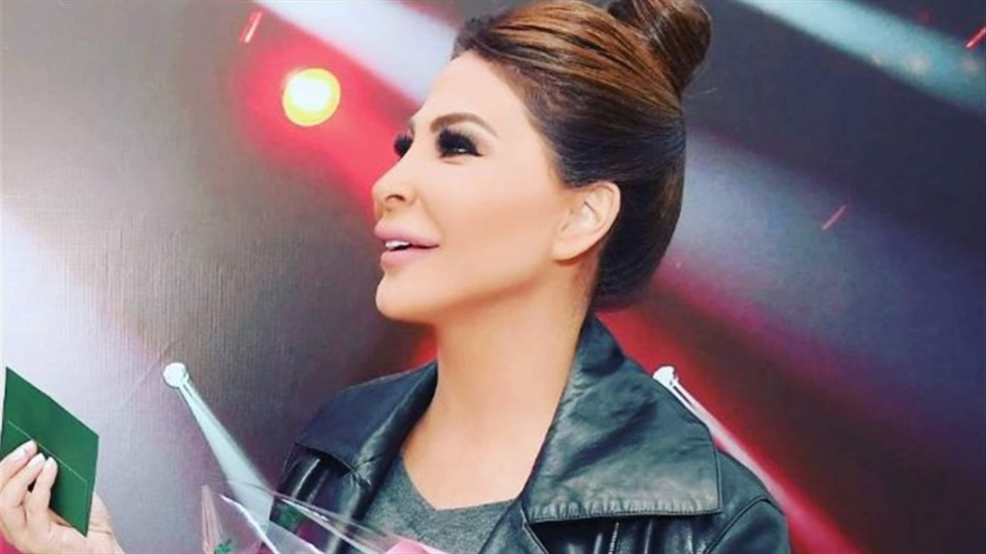 بالصورة: حبيب إليسا يفاجئها في عيد ميلادها؟