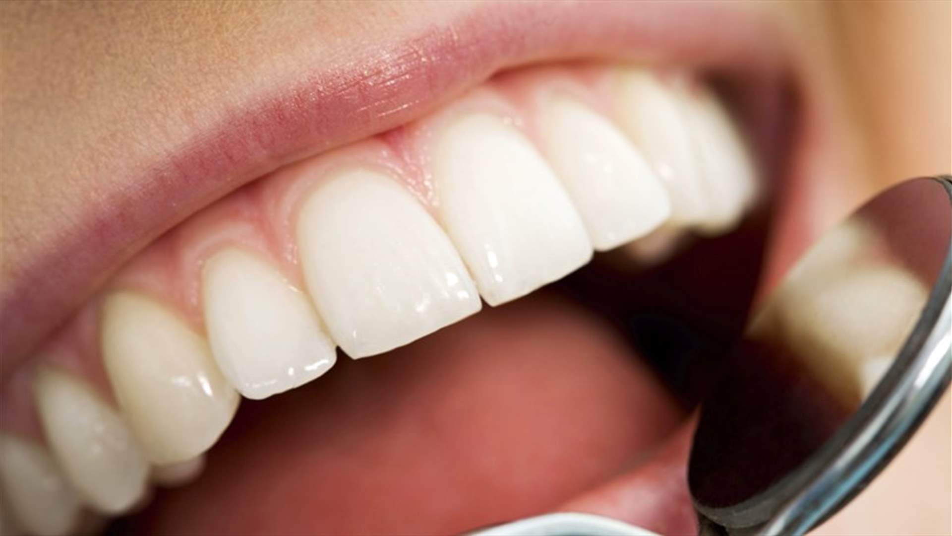 هل تخيلتم يوماً أن الزبدة والمكسرات ستزيد من صحة أسنانكم؟