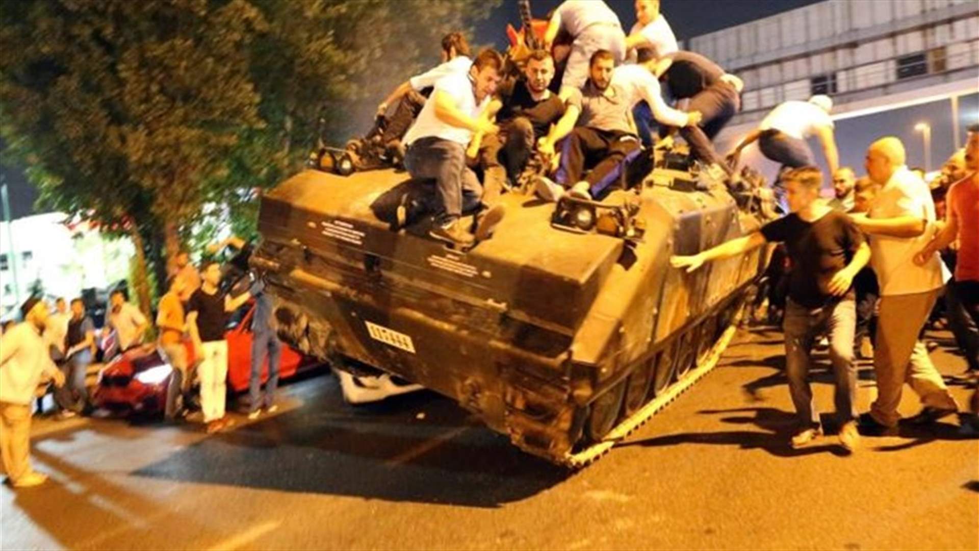 إفراج مشروط لصحافيين تركيين يحاكمان بقضية محاولة الانقلاب