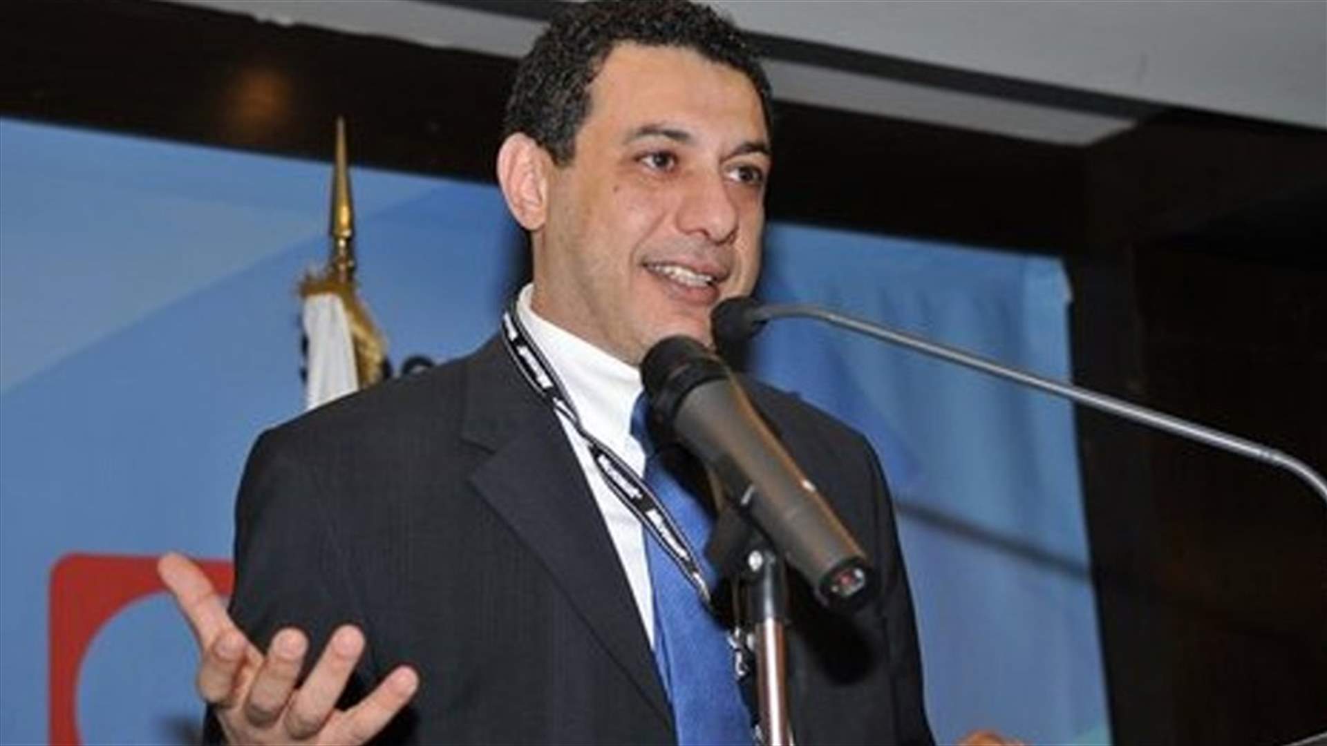 اتصال بين نزار زكا والحريري...هذا ما دار بينهما