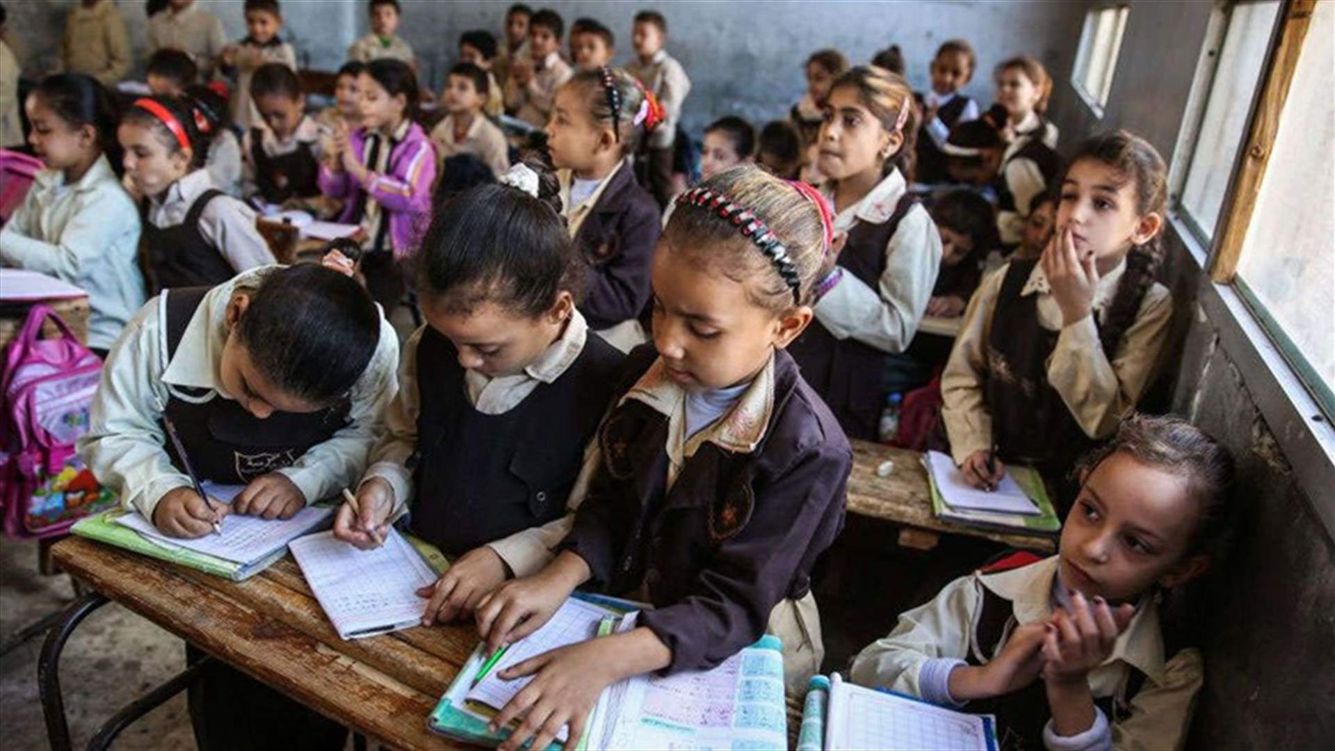 ثنائي يتبنى الأطفال من دور الأيتام للمتاجرة بهم!