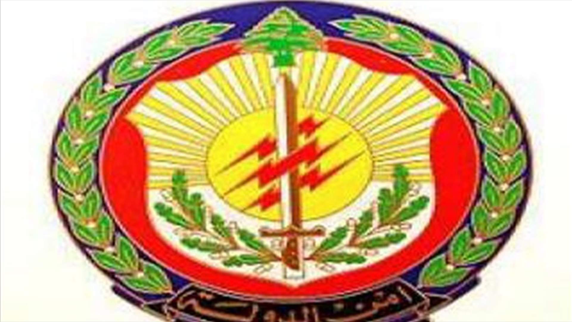 دهم معملين للحلويات في البقاع وختمهما بالشمع الاحمر