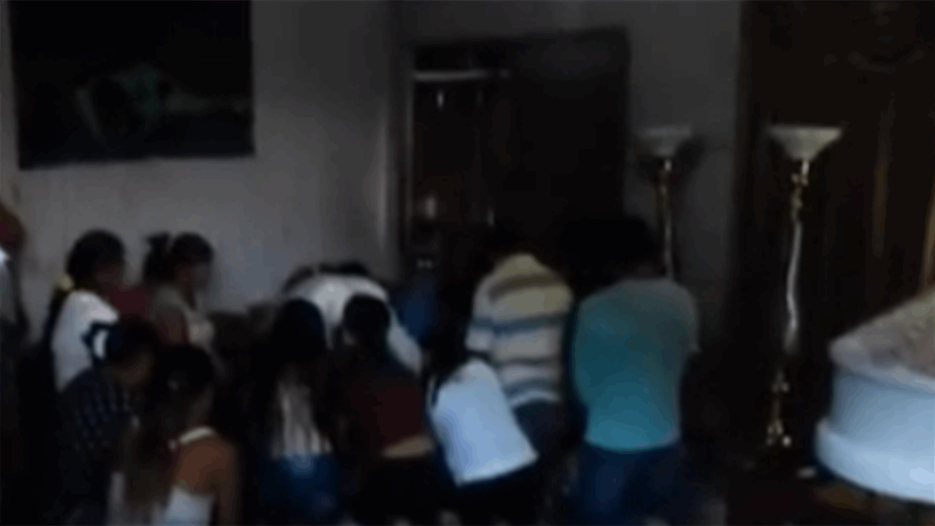 بالفيديو-  اكتشفوا أنه حيّ في نعشه... فماذا حصل أثناء الدفن؟