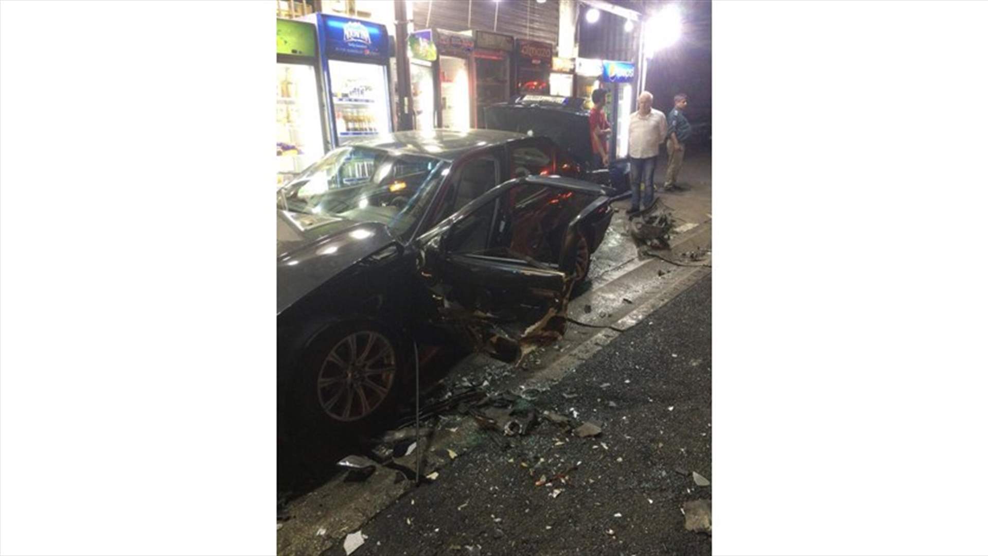 بالصور والفيديو - جريحان بحادث سير في جونية