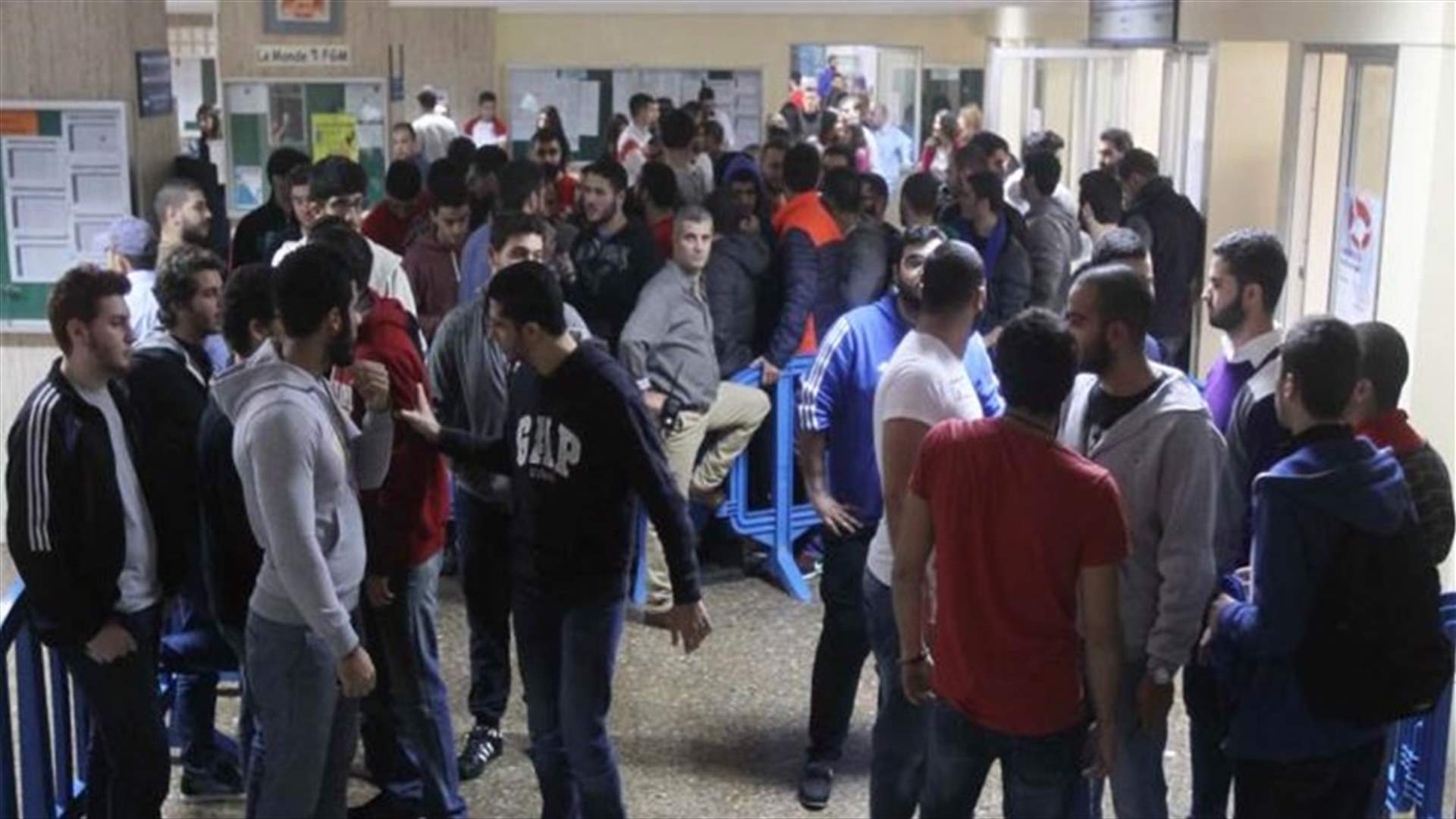 معركة "كسر عظم" في "اليسوعية"..."14 آذار" في مواجهة "حزب الله" و"أمل" و"التيار"