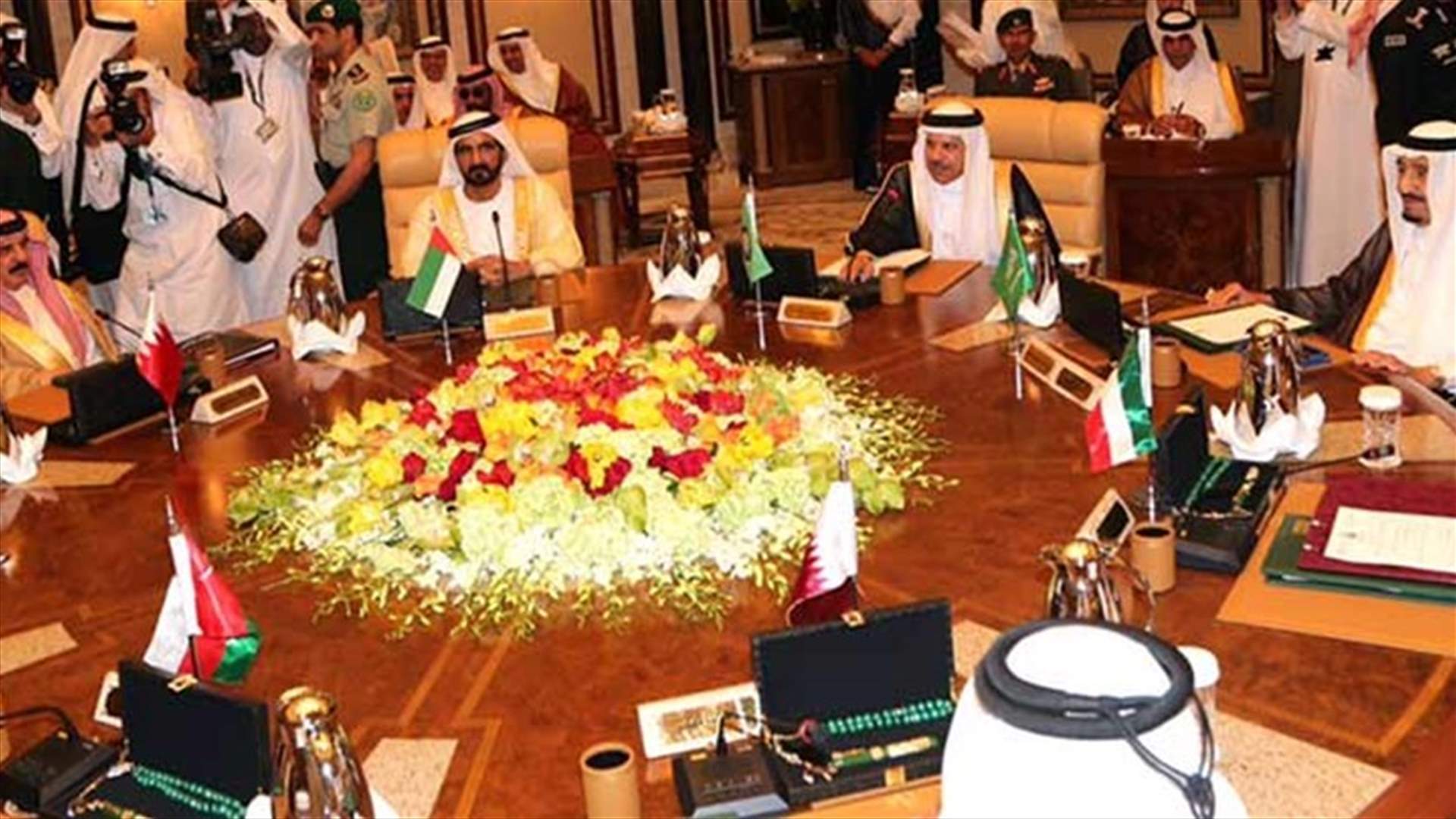 Bahrain foreign minister calls for freezing Qatar out of GCC