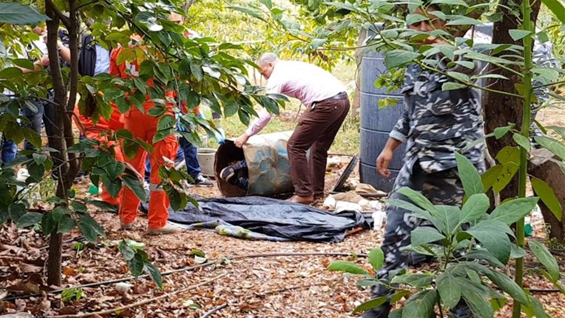 بالصور - مهند جثّة في برميل قرب مدرسته...