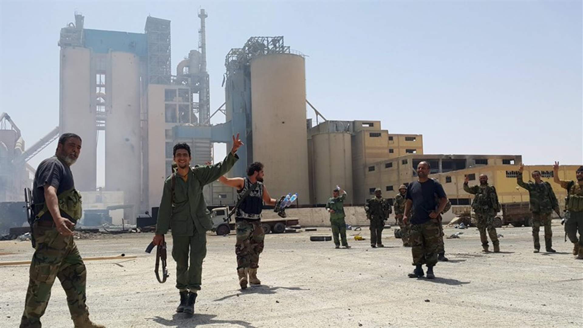 مقتل 15 شخصا في ضربات جوية شرق ليبيا