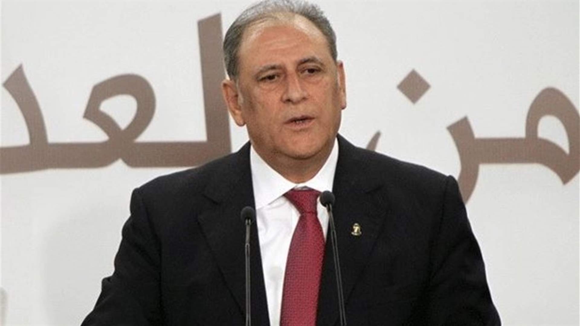 "الشارع" بمواجهة قرارات الجراح؟