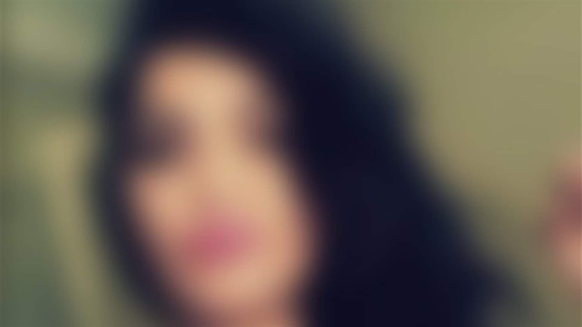 فنانة عربية نشرت صورتها غاضبة وكتبت: "سأنتحر"