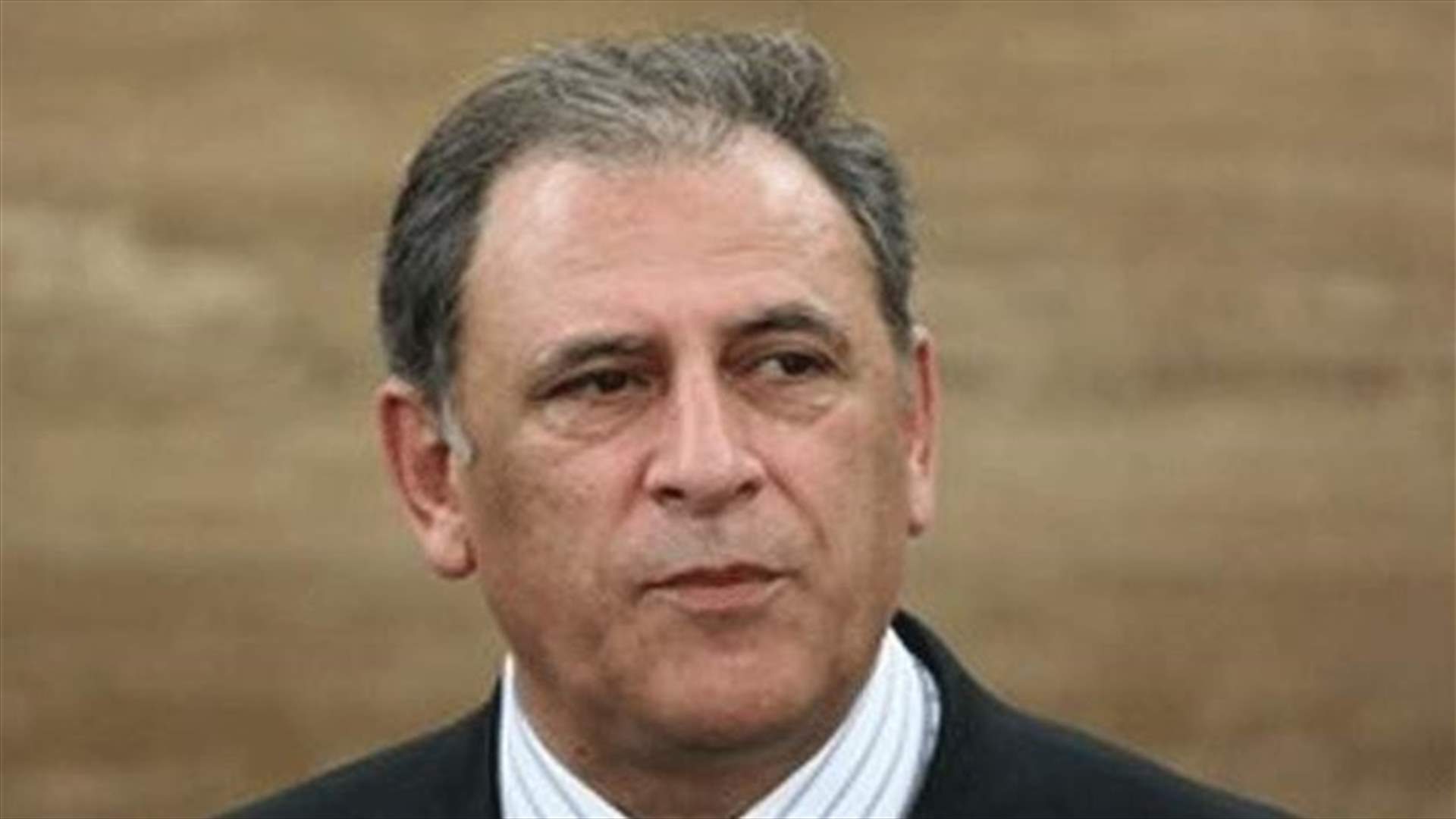 من وبّخ الجراّح؟ ولماذا؟