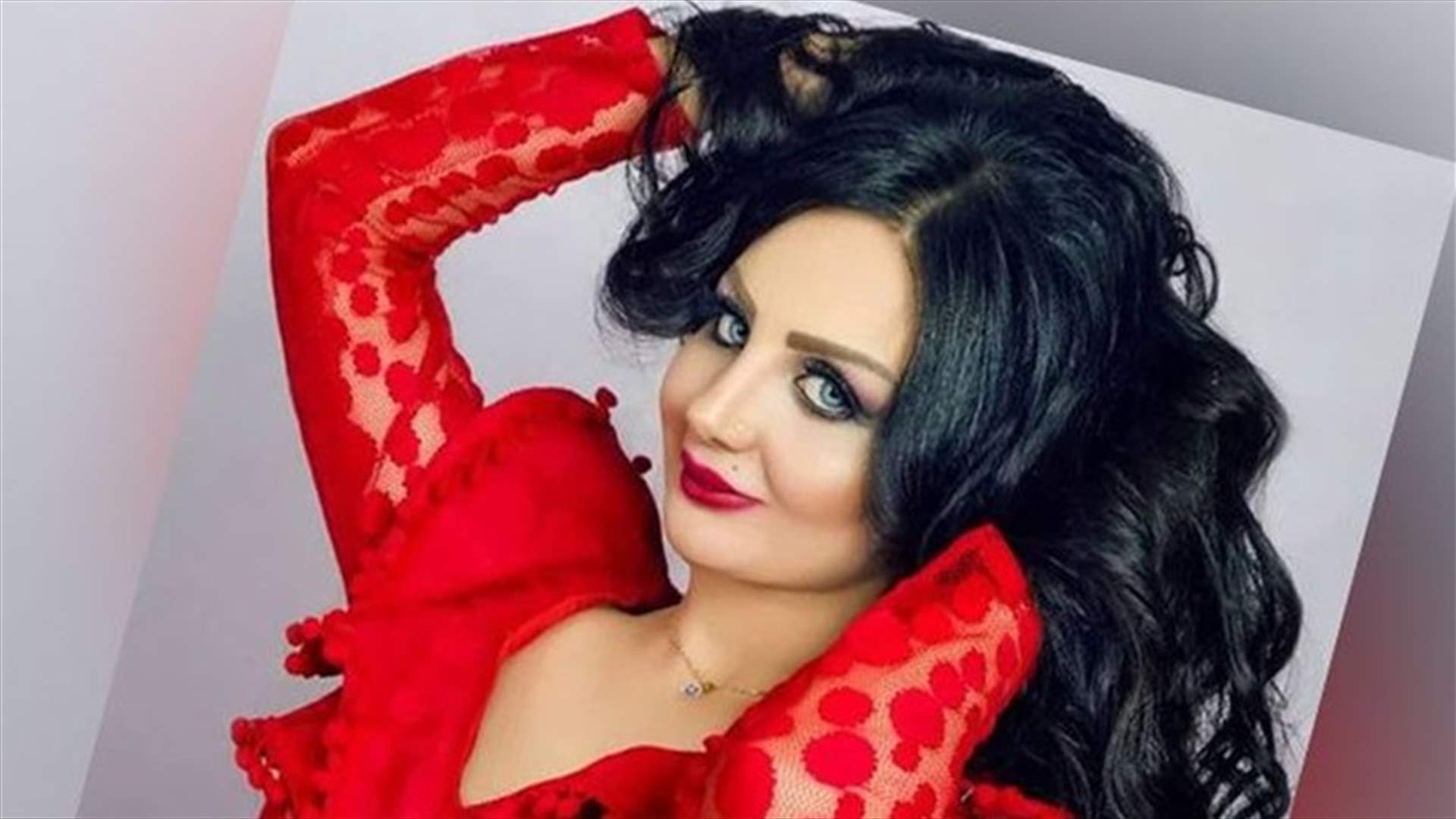 بالفيديو- نجمة "ركبني المرجيحة" تتحول إلى رجل!