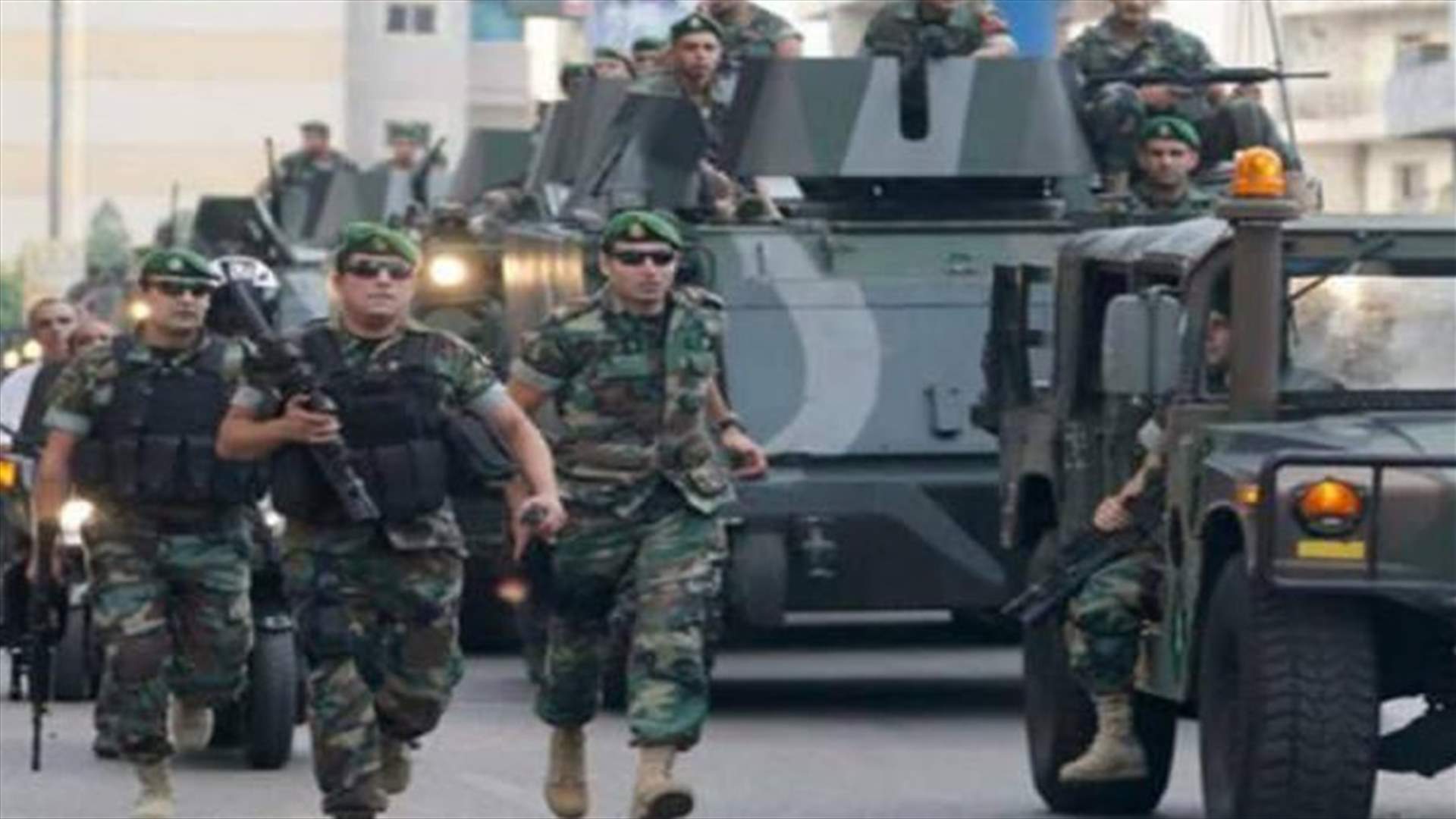 مداهمات في دار الواسعة...واستشهاد عسكري
