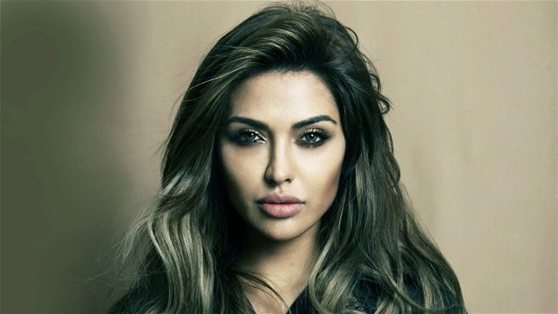 بعد وفاة شقيقها.. صور مرعبة لنايا مشوّهة الوجه!