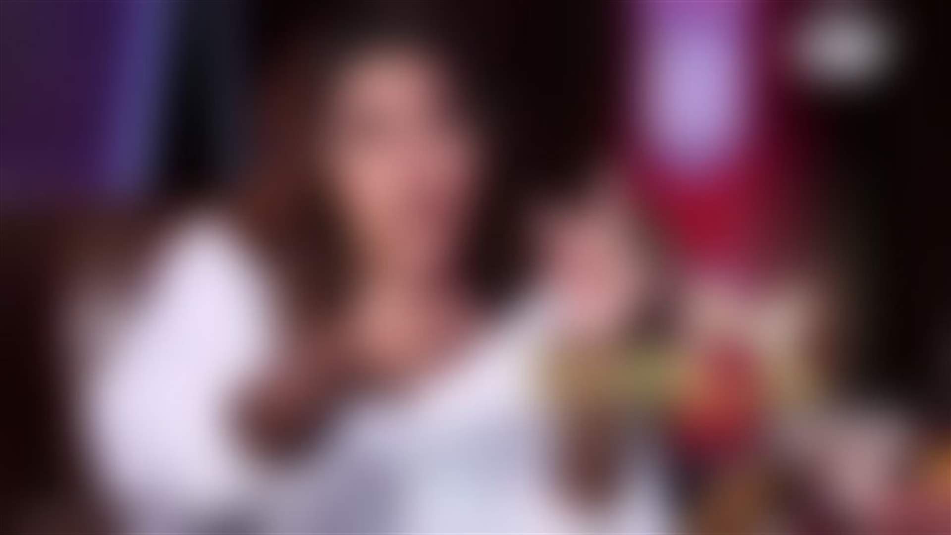 بالفيديو: فنانة عربيّة تضحك على وفاة والدها وتصدم الجمهور!