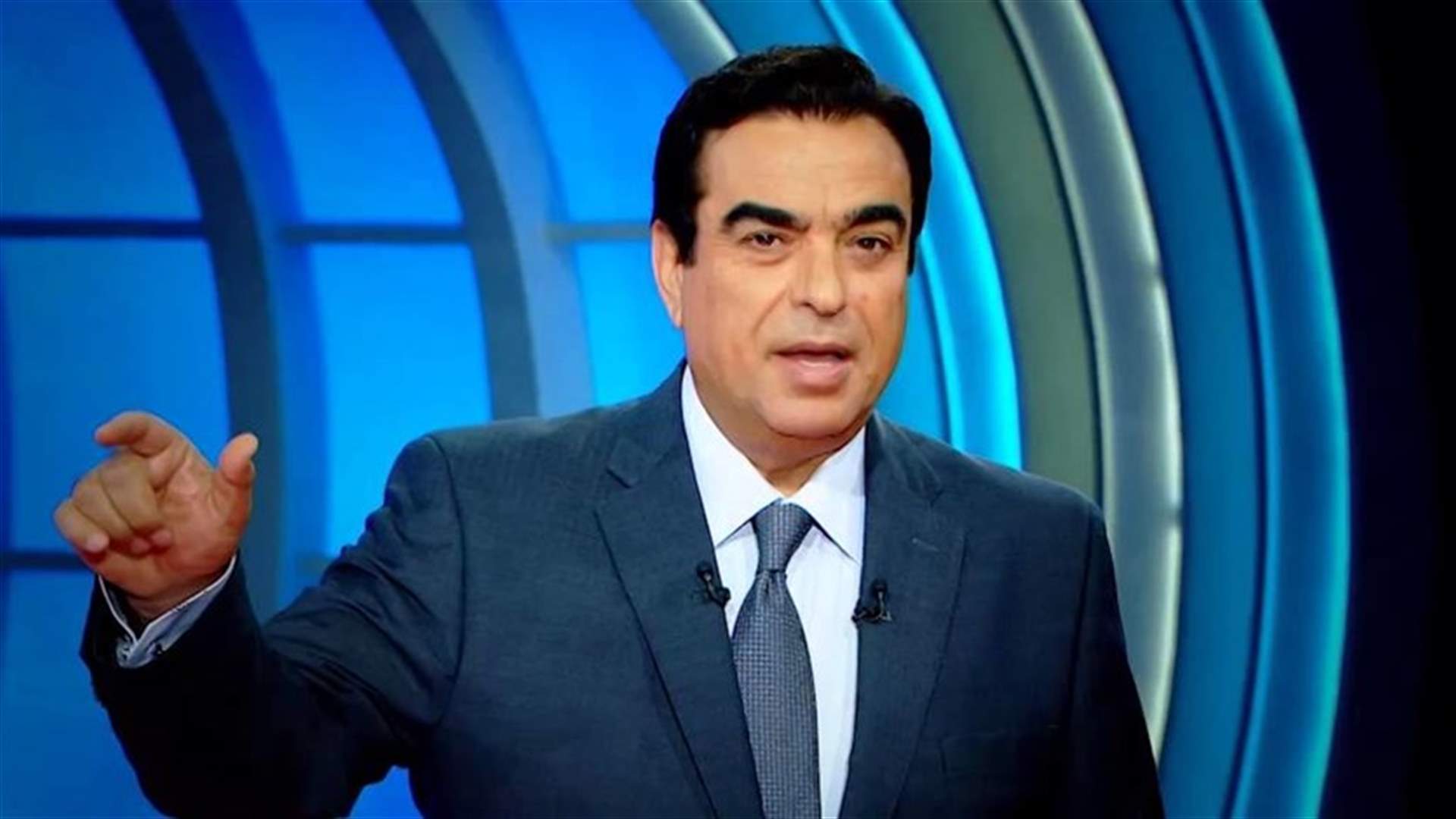 بالصورة - جورج قرداحي يرد على إشاعة وفاته: &quot;موّتوني نهار تكريمي&quot;