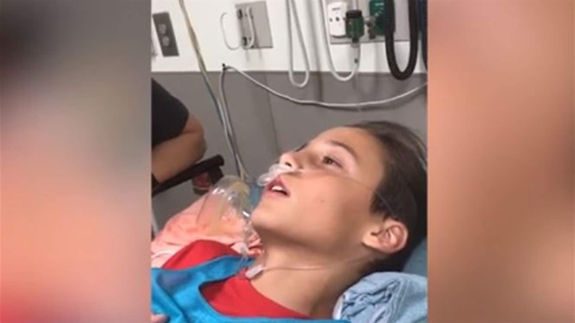 بالفيديو- بعد عملية جراحية... طفل "تحت تأثير البنج" حاول التودد الى الممرضة!