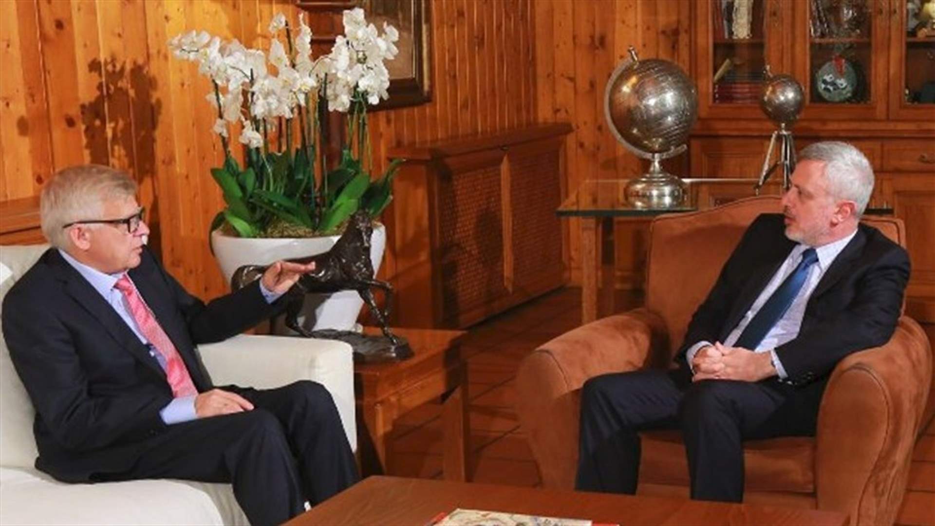 الاوضاع اللبنانية بين فرنجية وزاسبكين