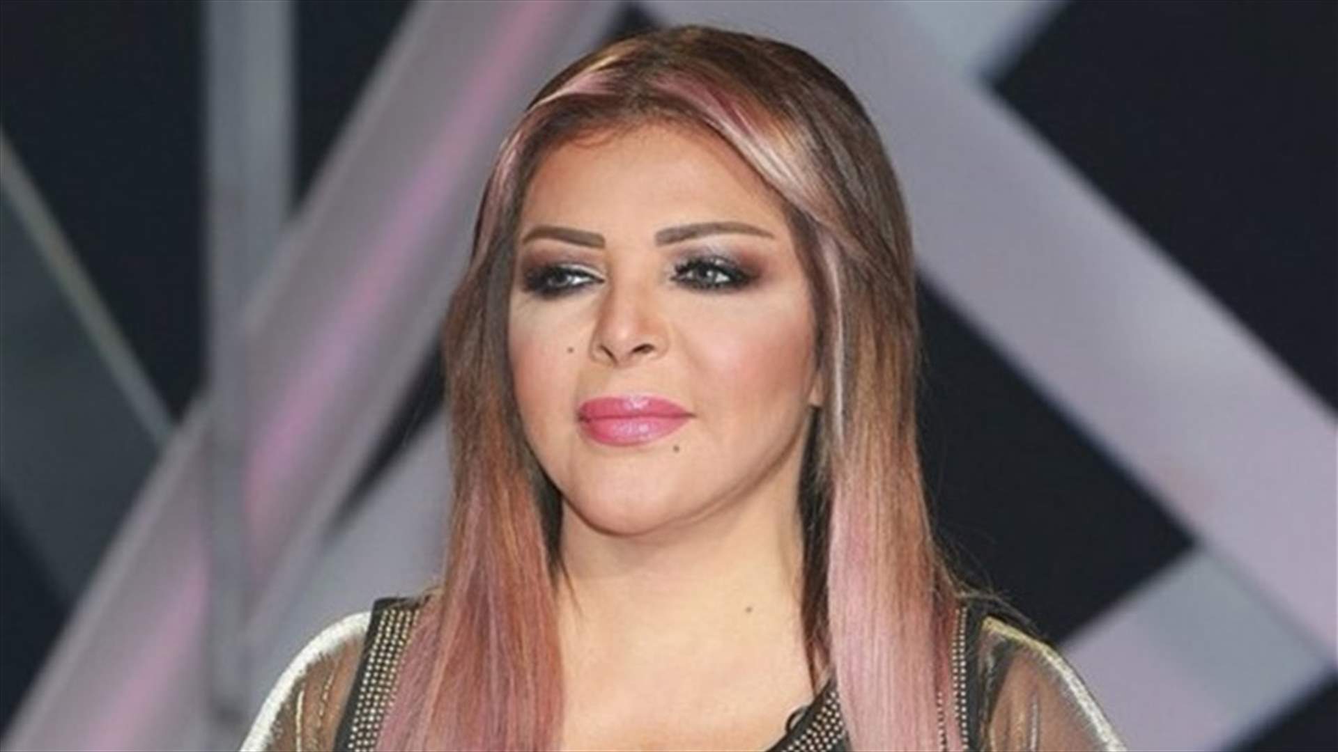 بعد إنتقاداتٍ لاذعة.. هذه هي الصورة الّتي حذفتها فلّة الجزائرية
