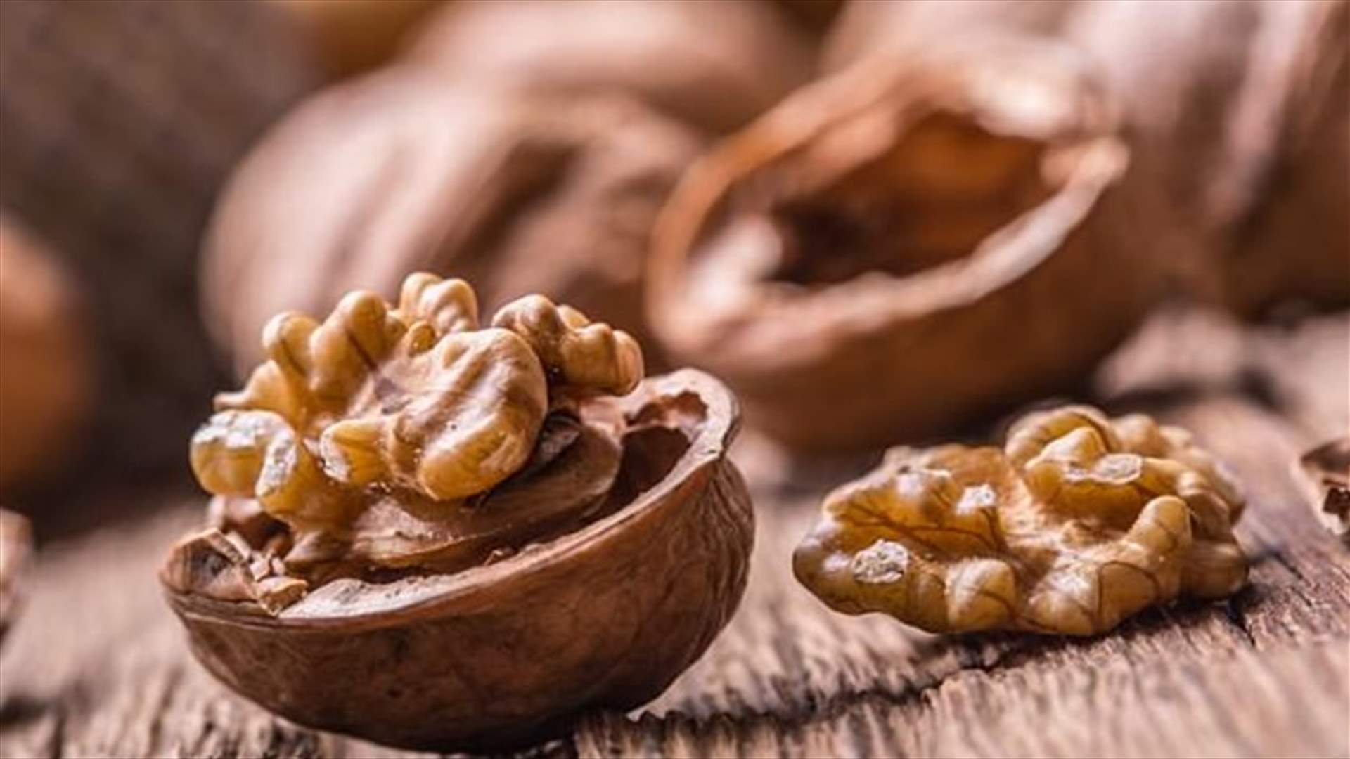 فيتامين تجدونه في المكسرات يحمي من نوبات الربو