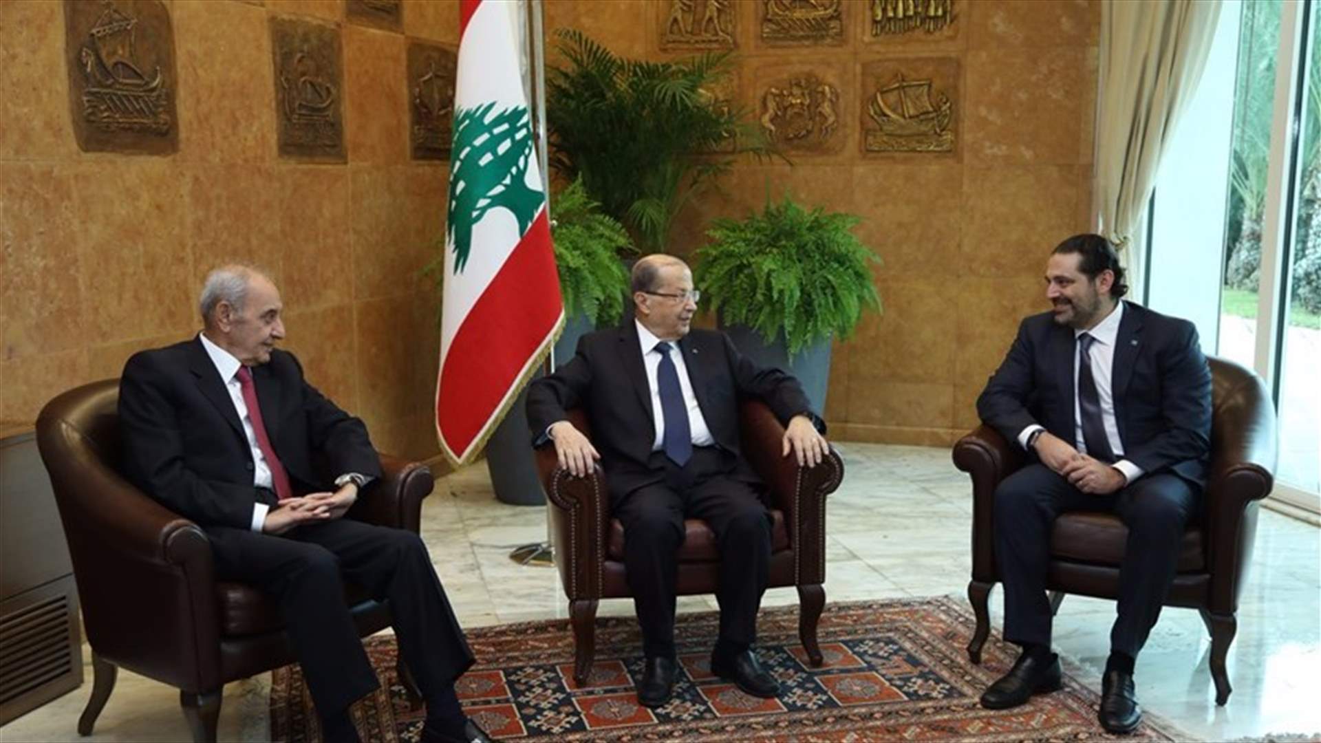 [PHOTO] Aoun, Berri and Hariri meet at Baabda Palace