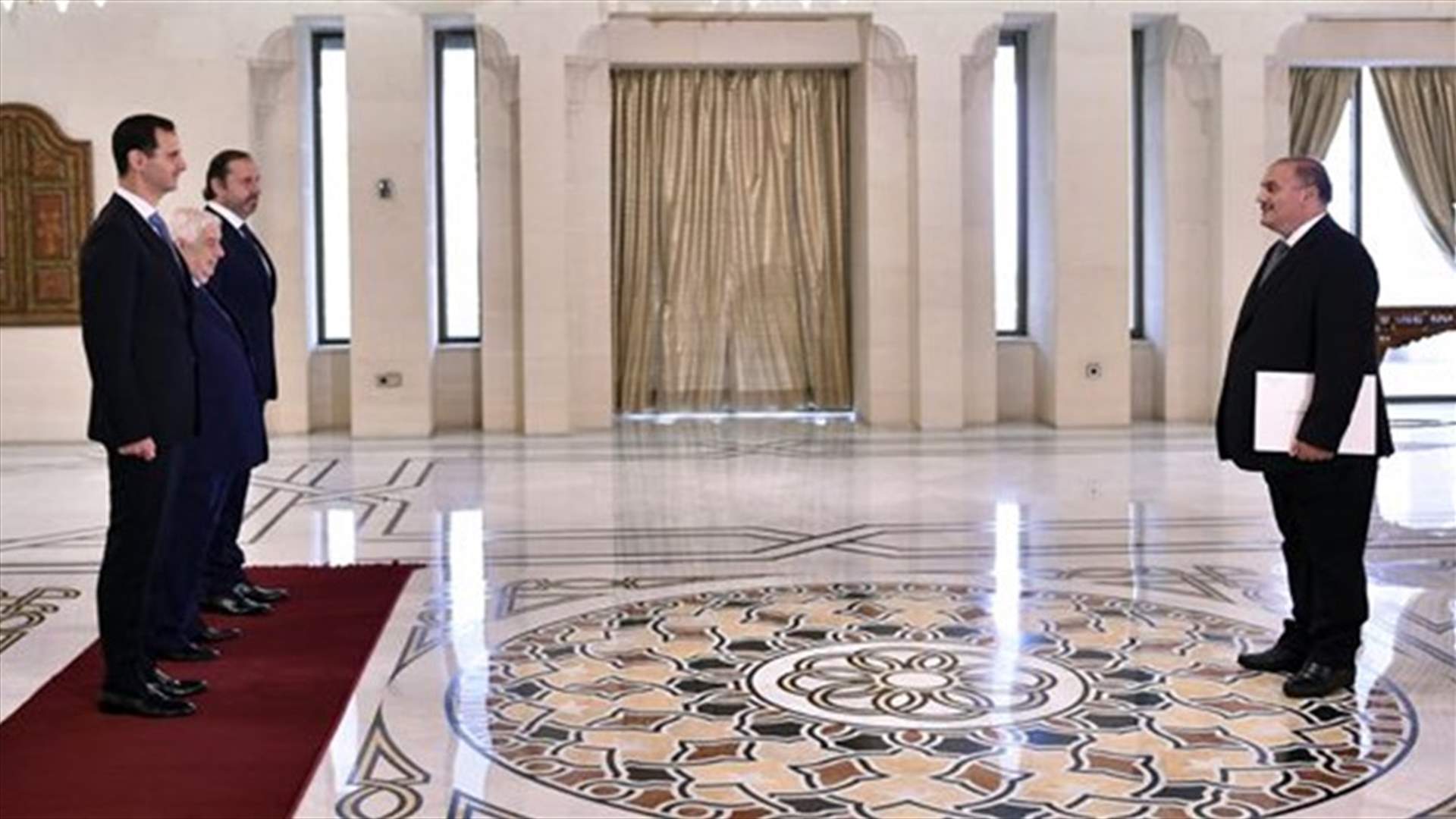 بالصورة - الاسد يتسلم اوراق اعتماد السفير اللبناني الجديد في دمشق سعد زخيا