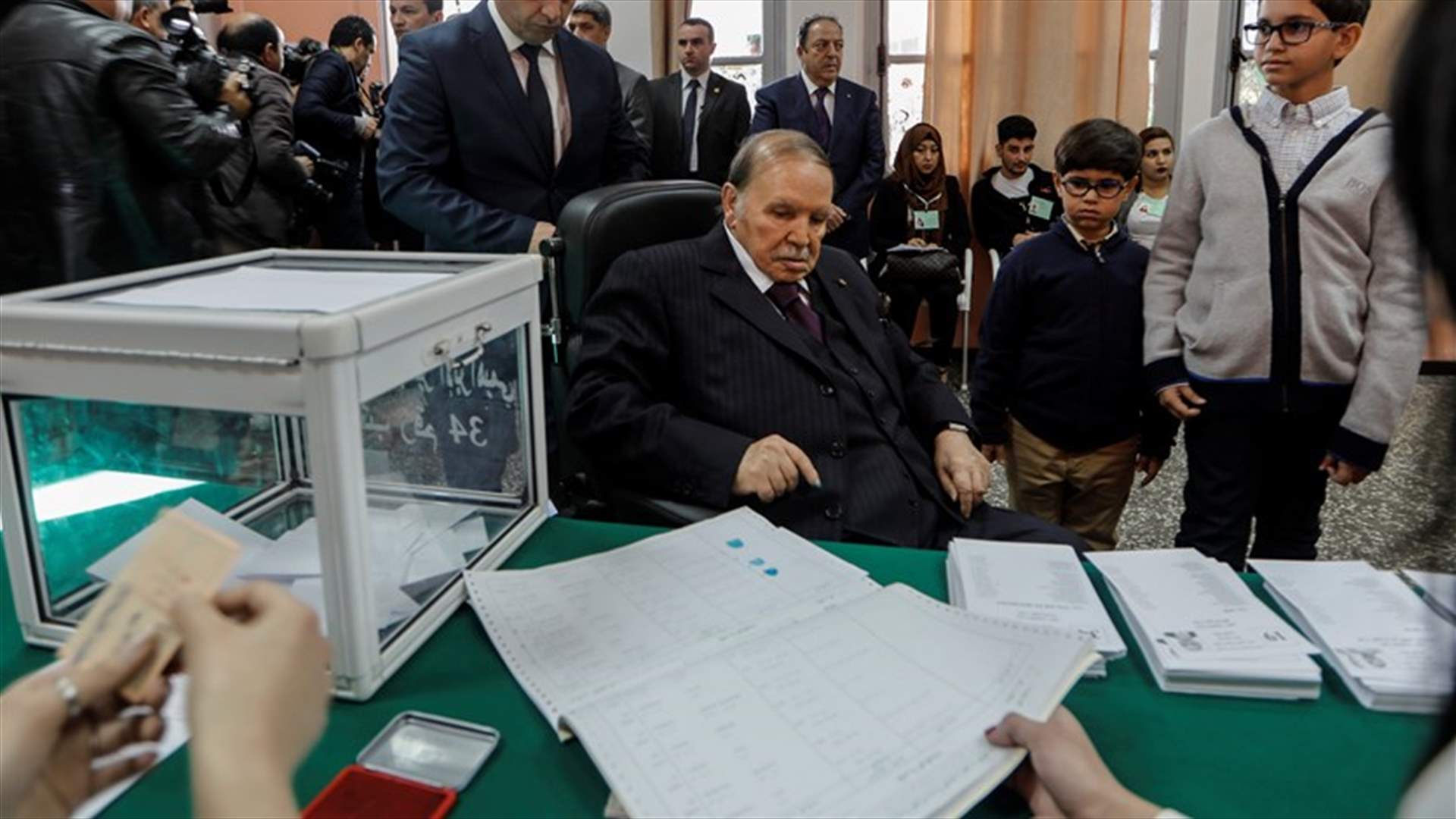 انتخابات محلية في الجزائر وسط اقبال ضعيف