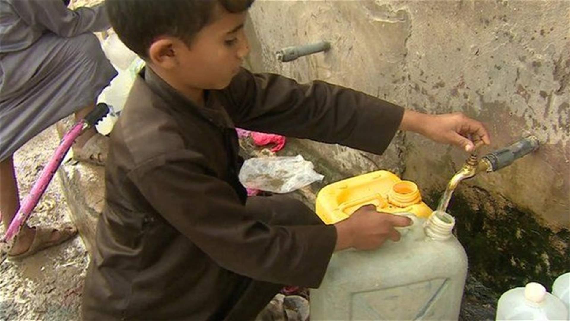 ICRC buying fuel to pump clean water in Yemen as "last resort"
