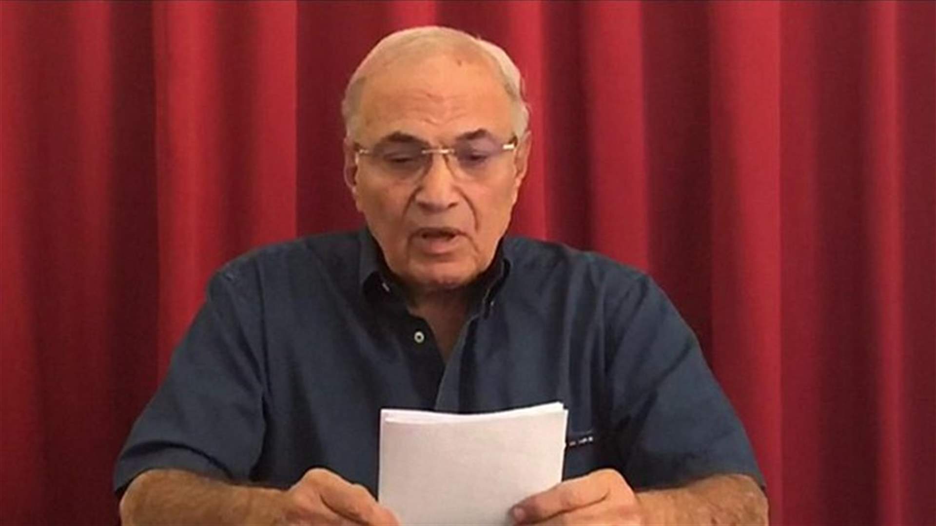 ابنة أحمد شفيق تقول إنه يعتزم العودة خلال أسابيع