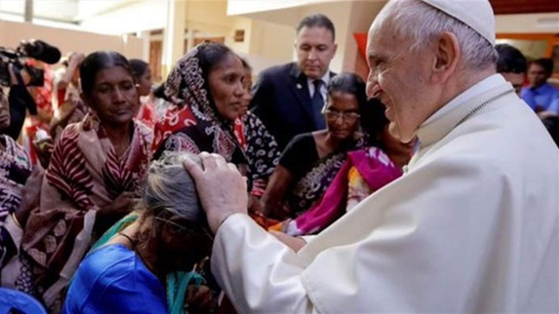 Pope visits Bangladesh orphans on last day of trip headlined by Rohingya crisis