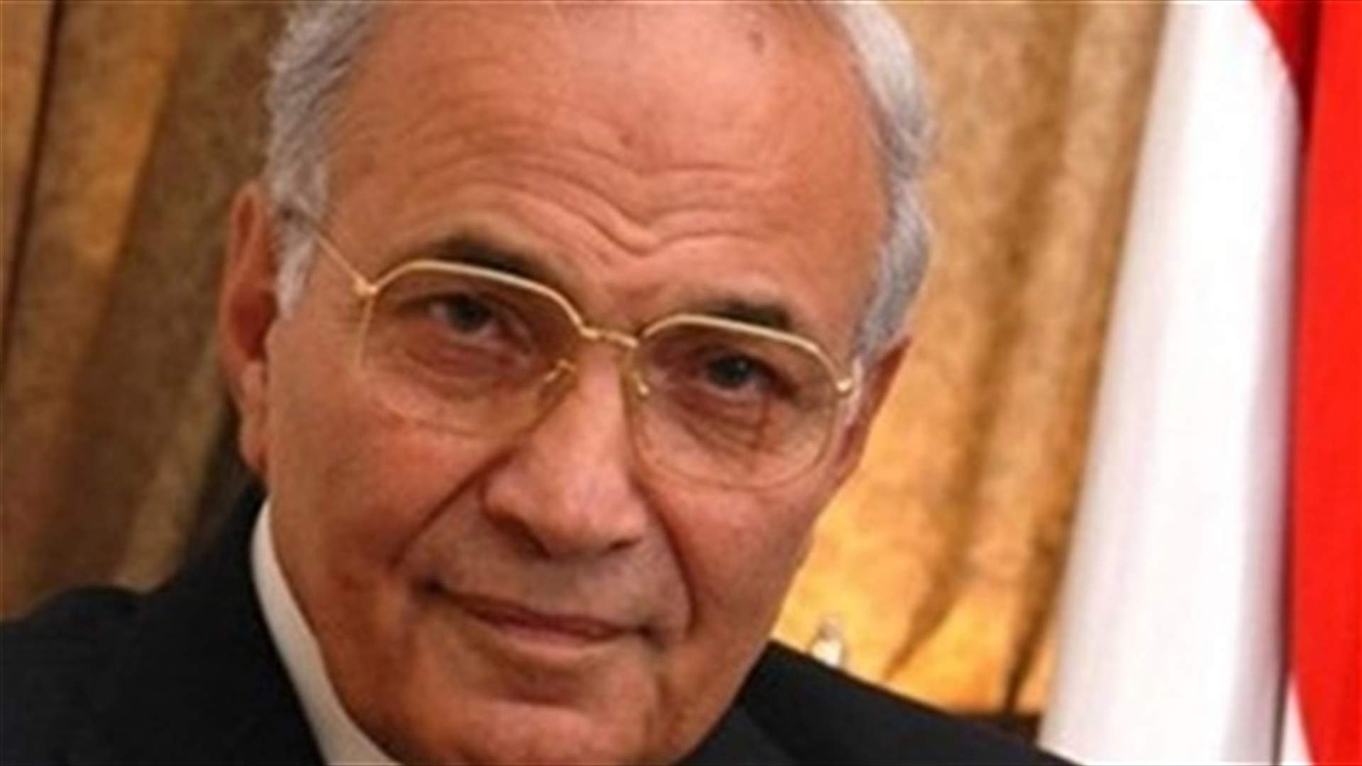 Ex Egypt premier Shafik arrested in UAE, being deported to Egypt - source close to family