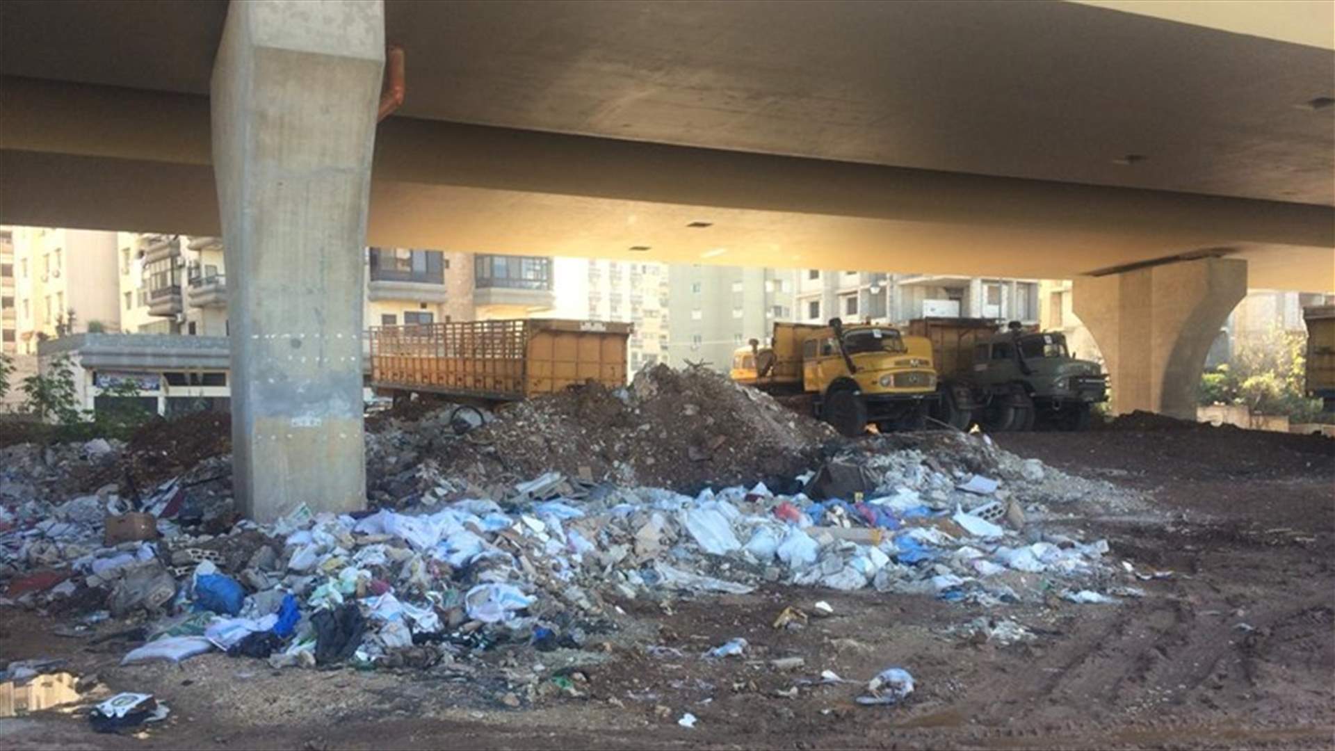 بالصور- مكب جديد وسط طرابلس