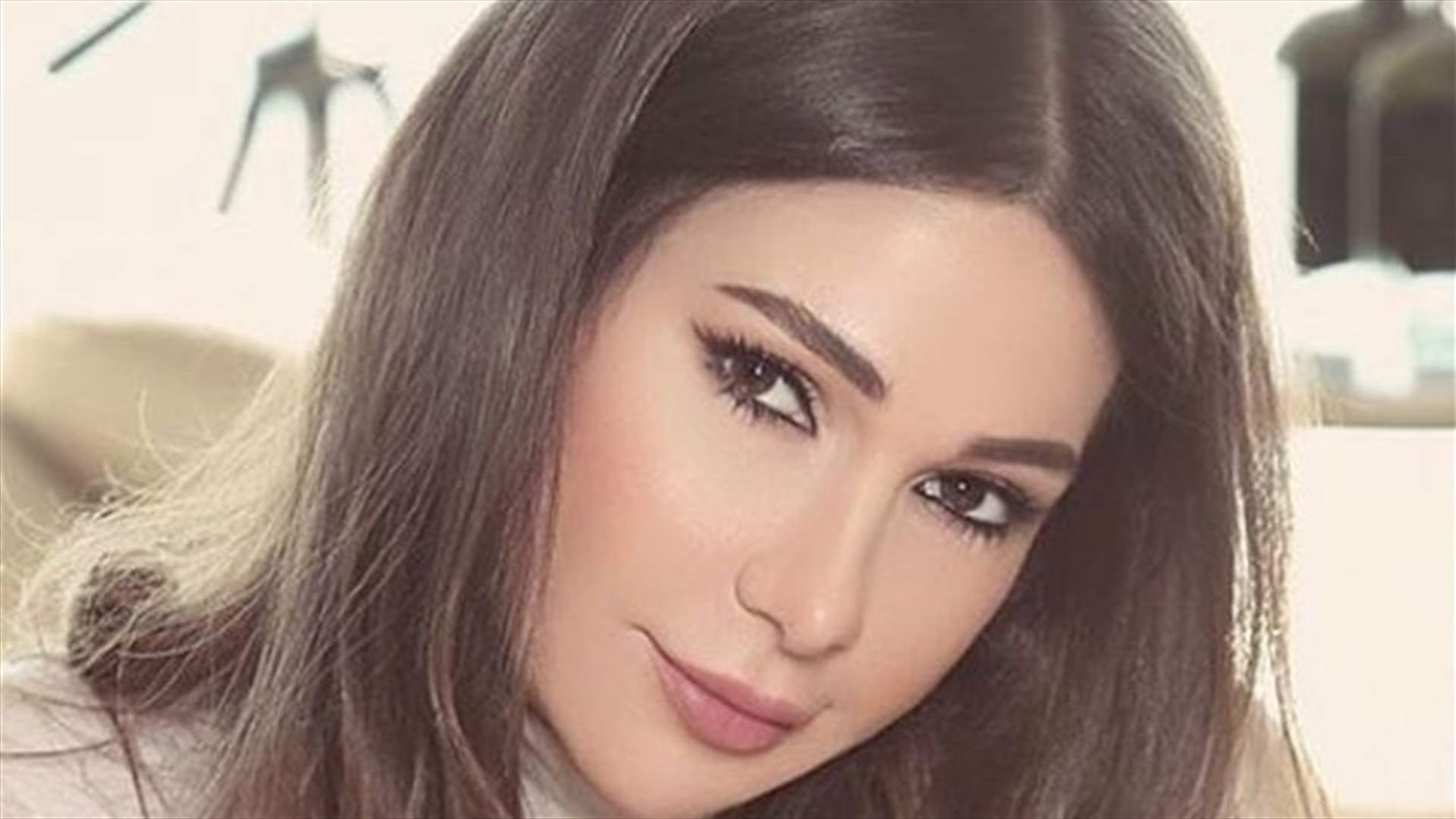بالصور: ديما صادق تتحوّل إلى شقراء.. ما رأيكم؟