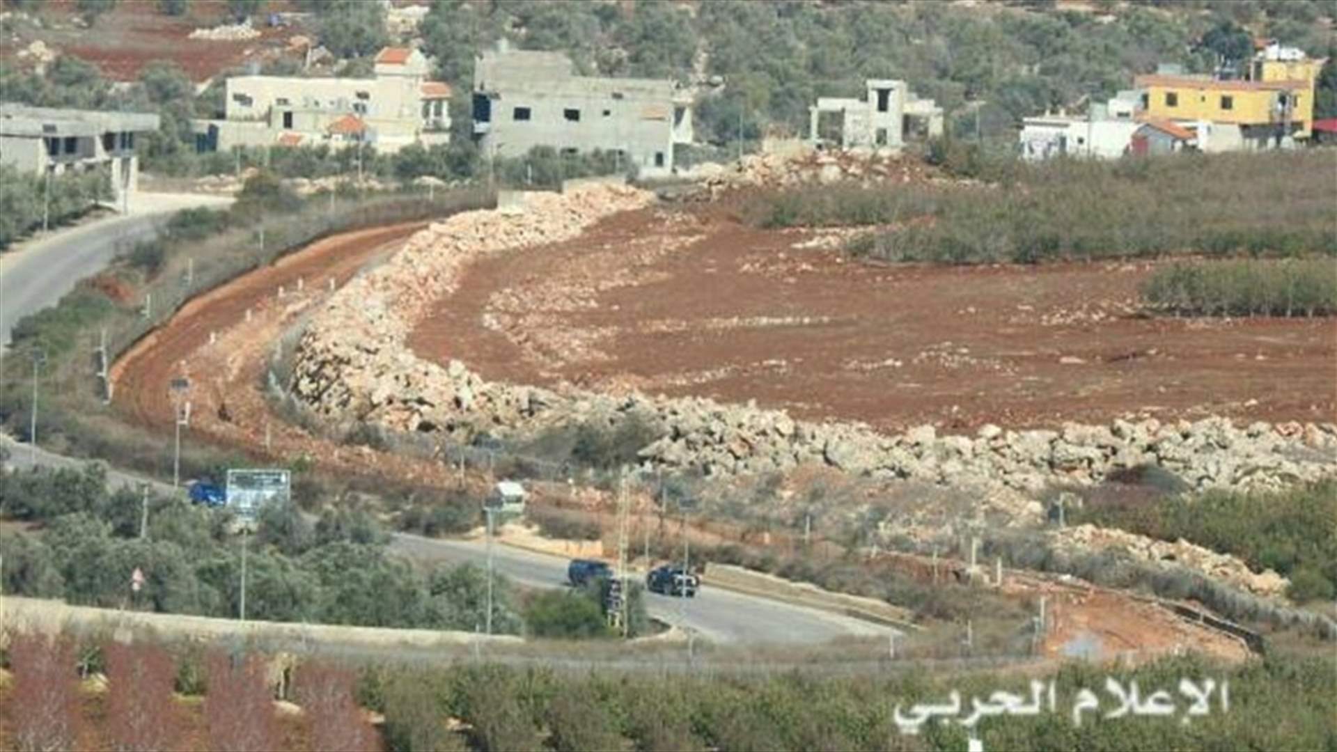 بالصور - الجيش الاسرائيلي يوقف الاشغال على الحدود مع لبنان ويسحب آلياته وجرافاته