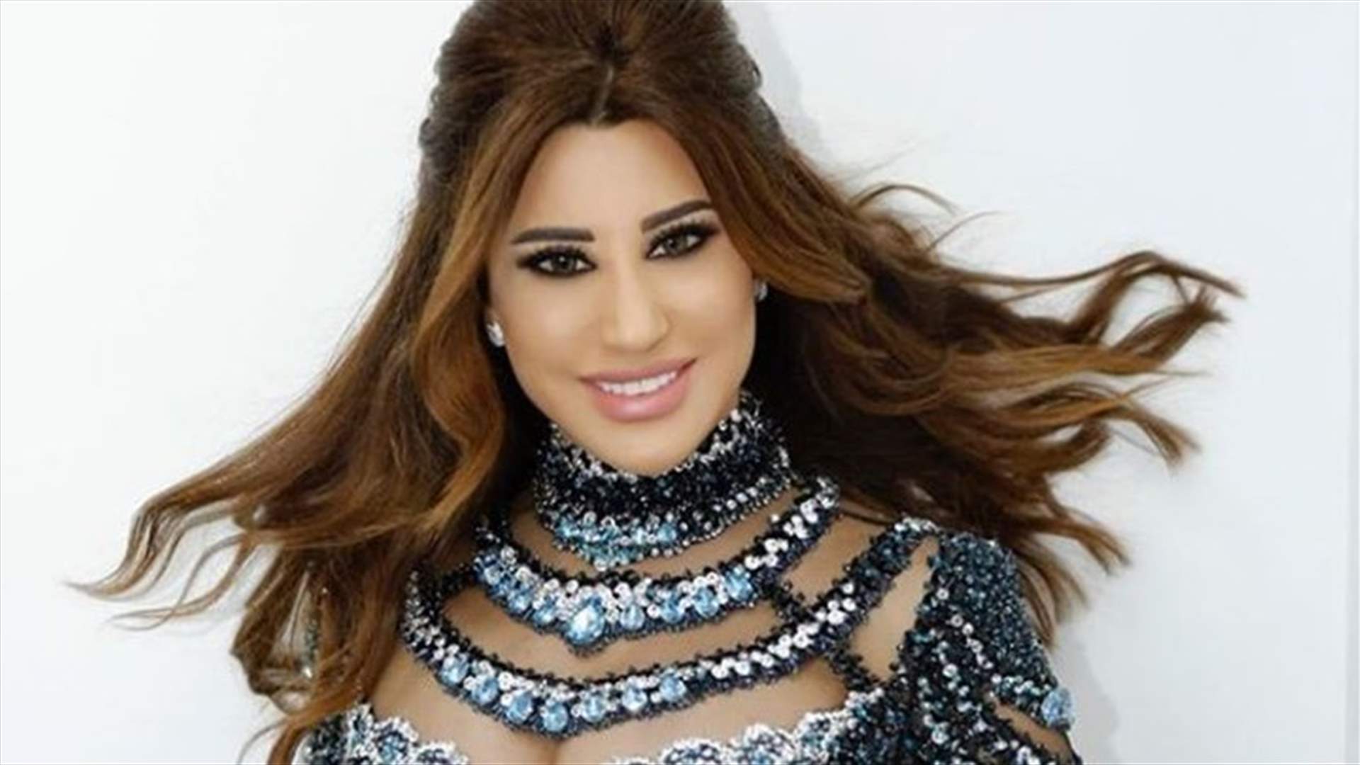 نجوى كرم تطلق صرخة: "بحقّ النَّبي وحقّ المسيح يا عالم ما رَحْ نِسْتريح"