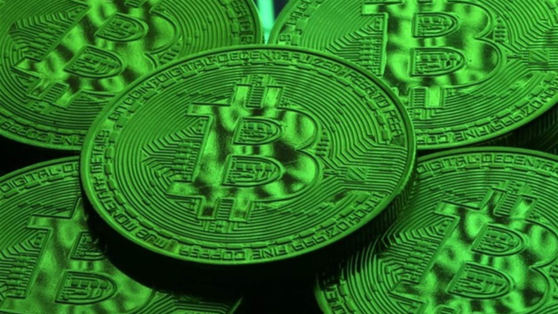 عملة بيتكوين الافتراضية تدخل للمرة الاولى بورصة عالمية بسعر 15 الف دولار