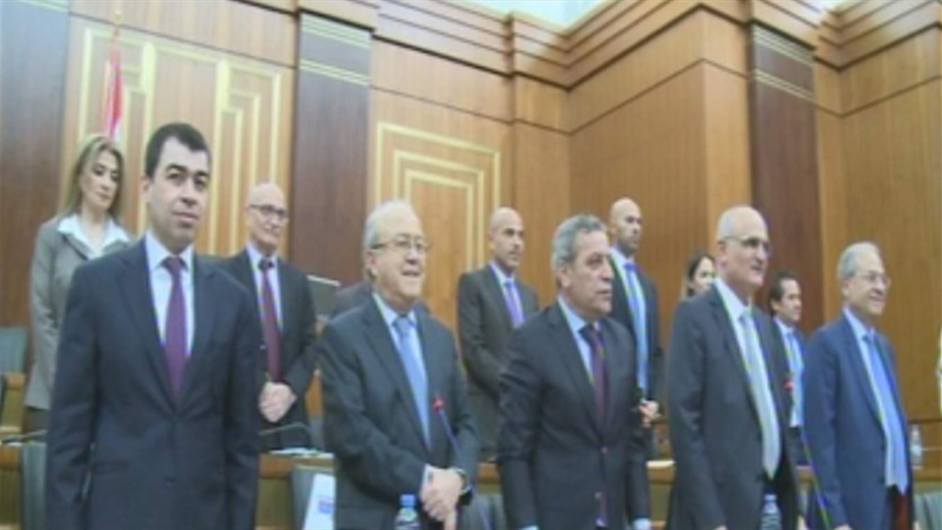 ثلاث لجان نيابية لدرس اقتراحات القوانين النفطية