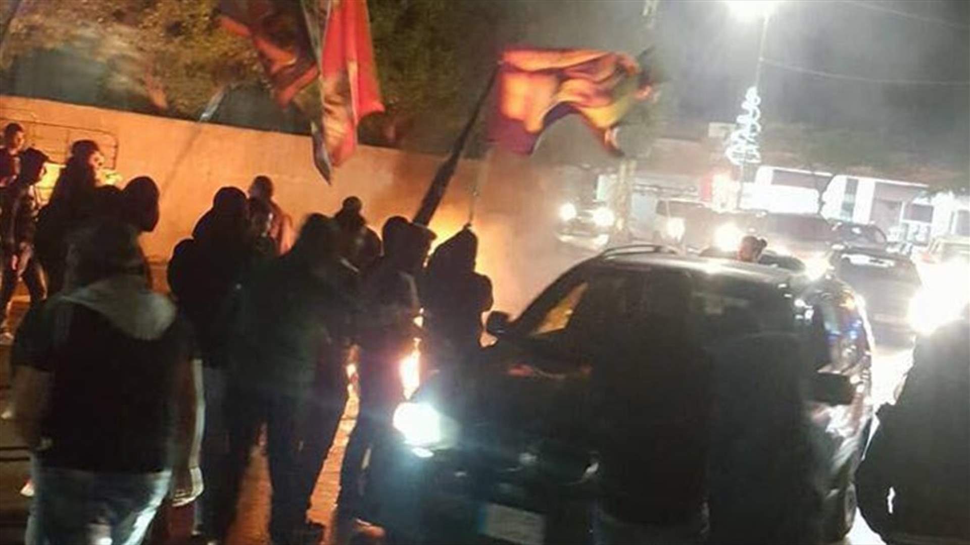 قطع طريق حارة صيدا بالاطارات المشتعلة...احتجاجا