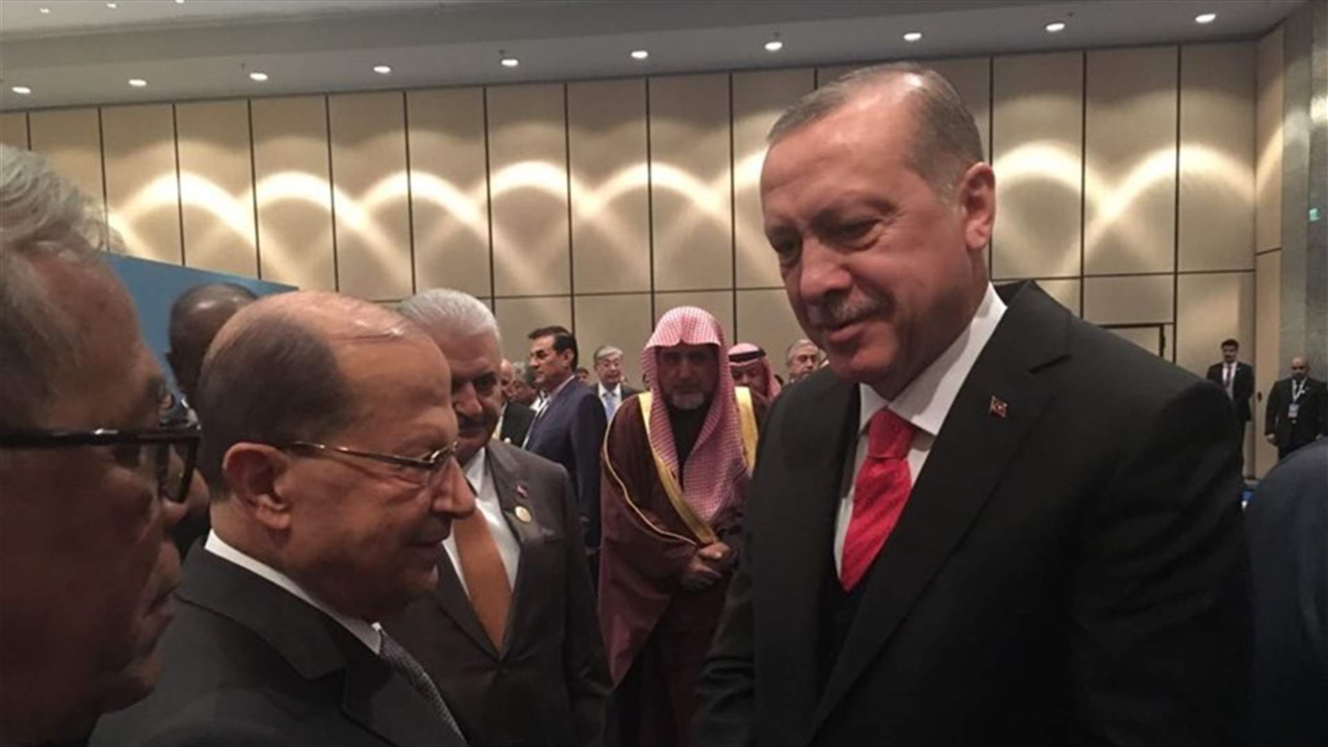 President Aoun meets with heads of states ahead of Islamic Summit in Turkey