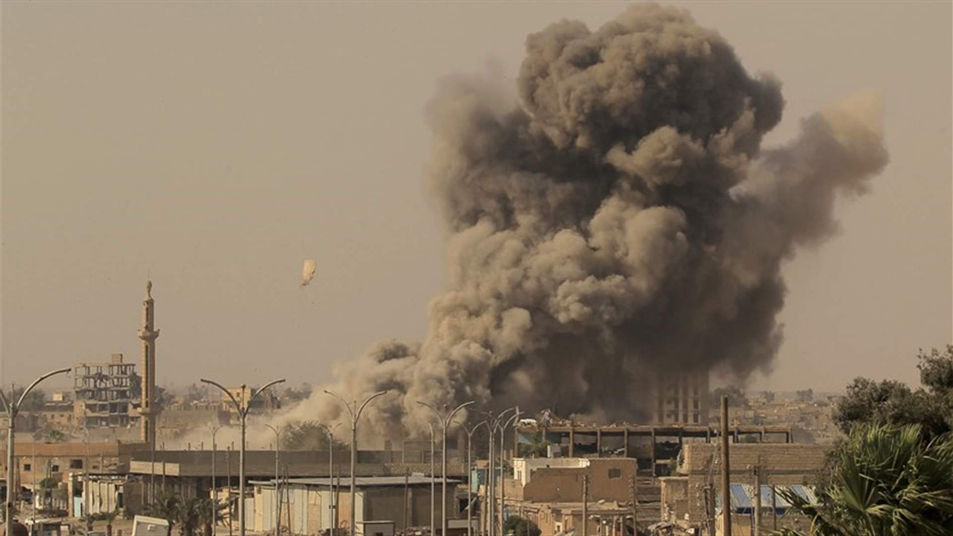 مقتل أكثر من 23 مدنيا في غارات للتحالف الدولي على شرق سوريا