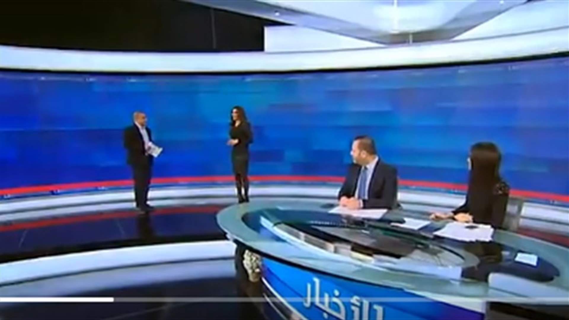 بالفيديو- خالد مجاعص يجعل زينة الراسي تفقد السيطرة وتضحك مباشرة على الهواء...
